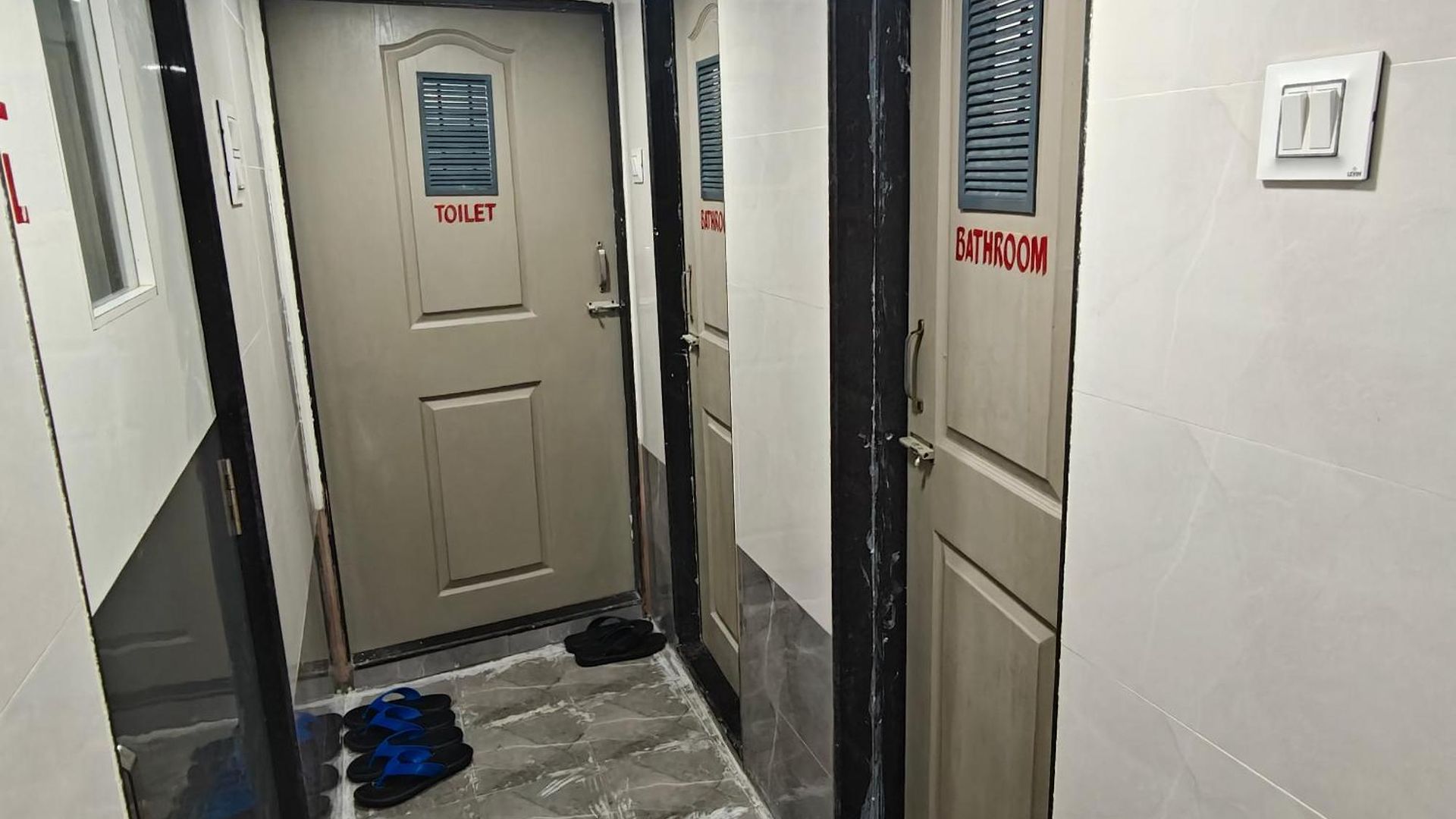 Hostel Basera And Separate For Group In Andheri East - Marol *