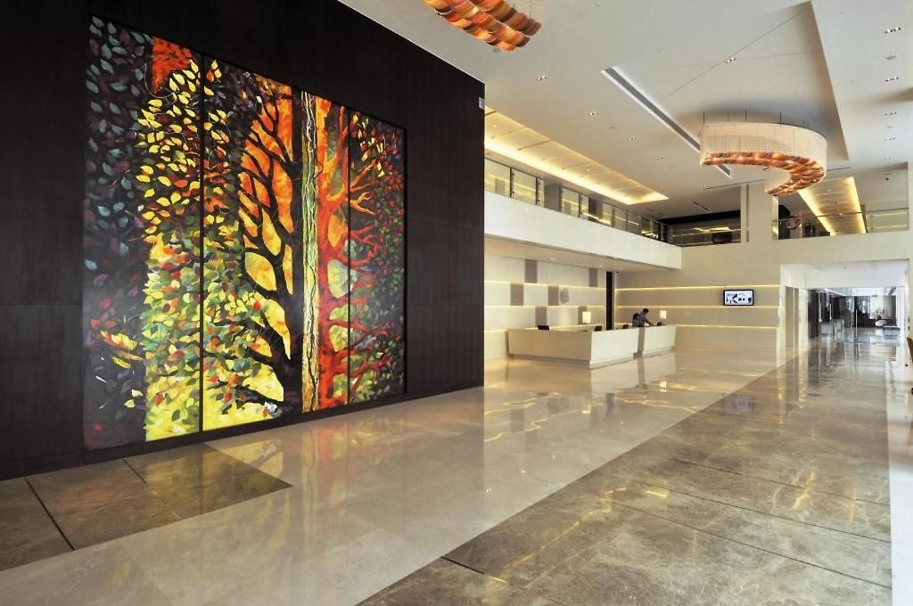 Hotel International Airport By Ihg 5*