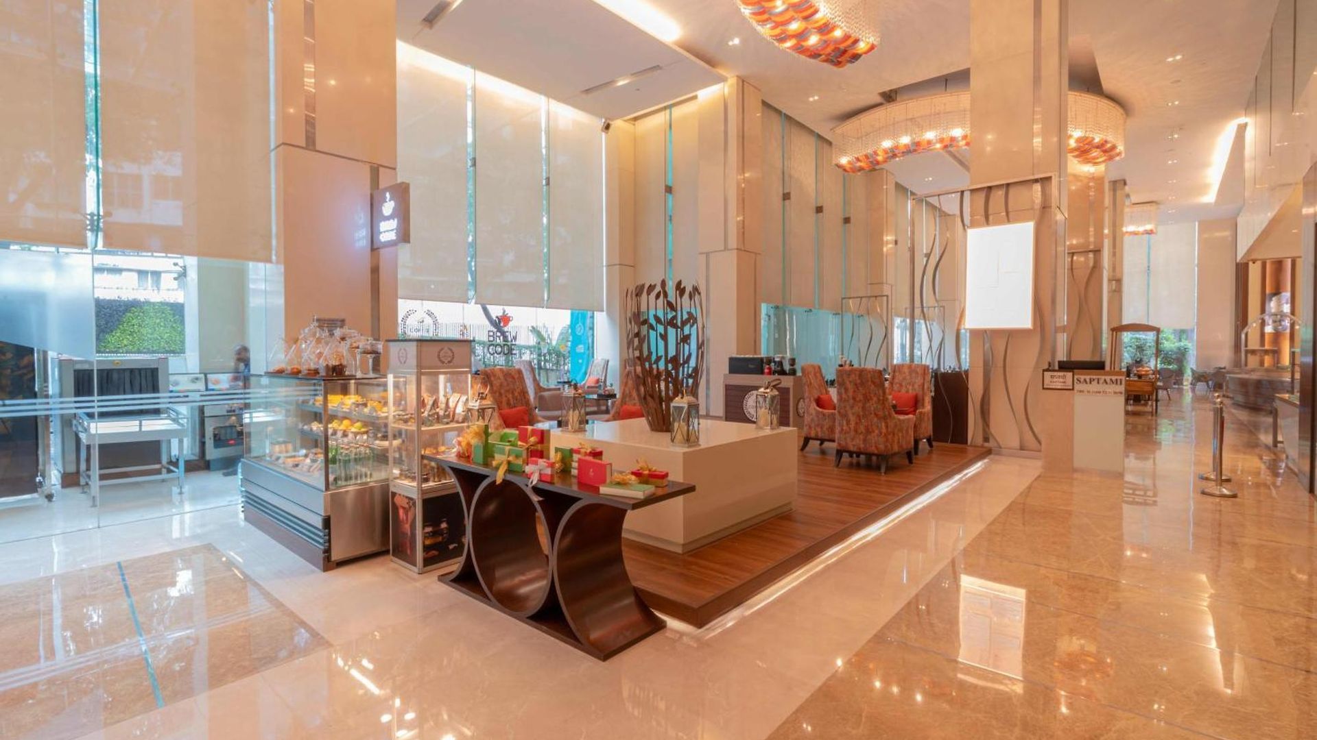 International Airport By Ihg Hotel 5*