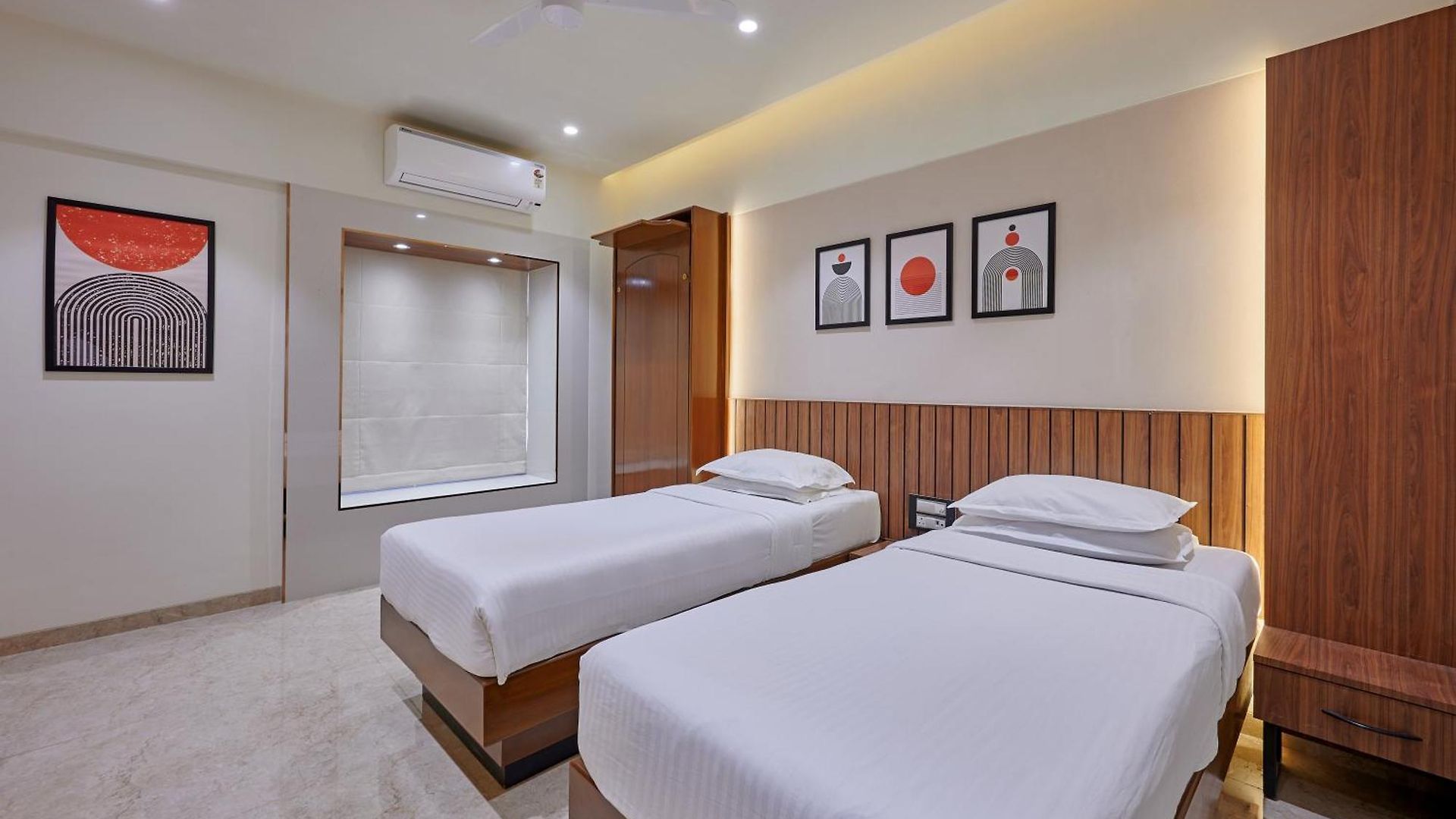 Hotel Karl Residency