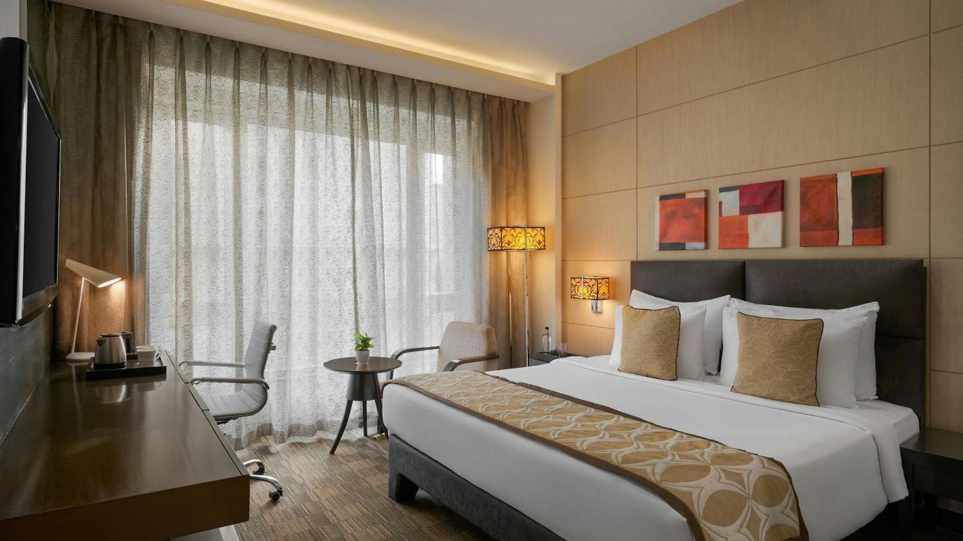 Hotel Meluha The Fern Mumbai, Powai, Series By Marriott 5*