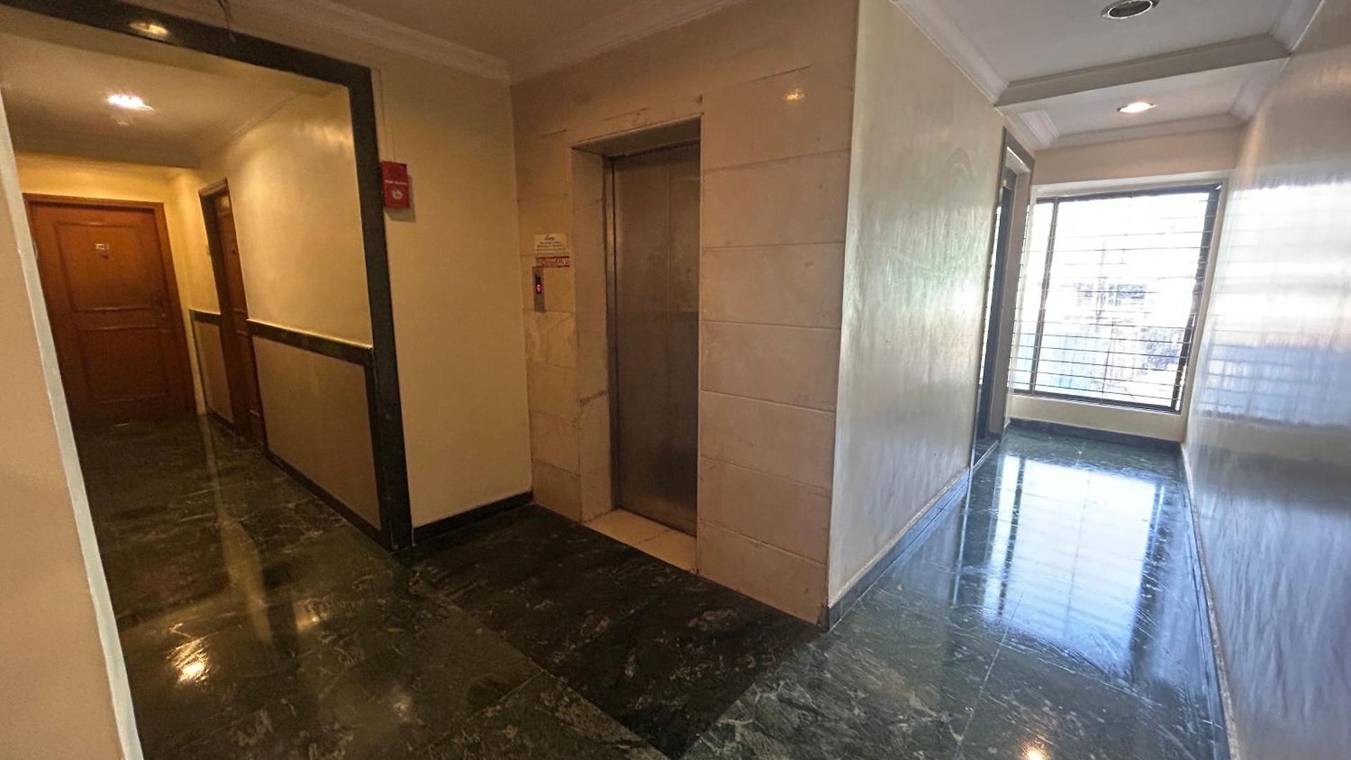 Hotel Lucky Near Nesco 3*