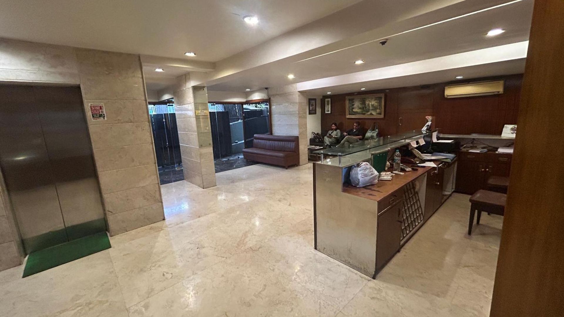 Hotel Hotel Lucky Near Nesco 3*