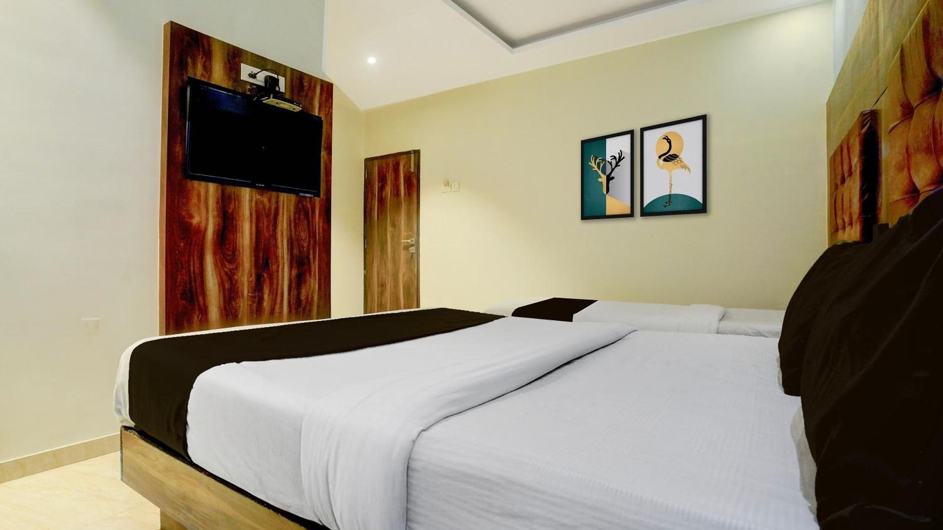Hotel Super Townhouse Andheri Sakinaka Metro Formerly Mumbai