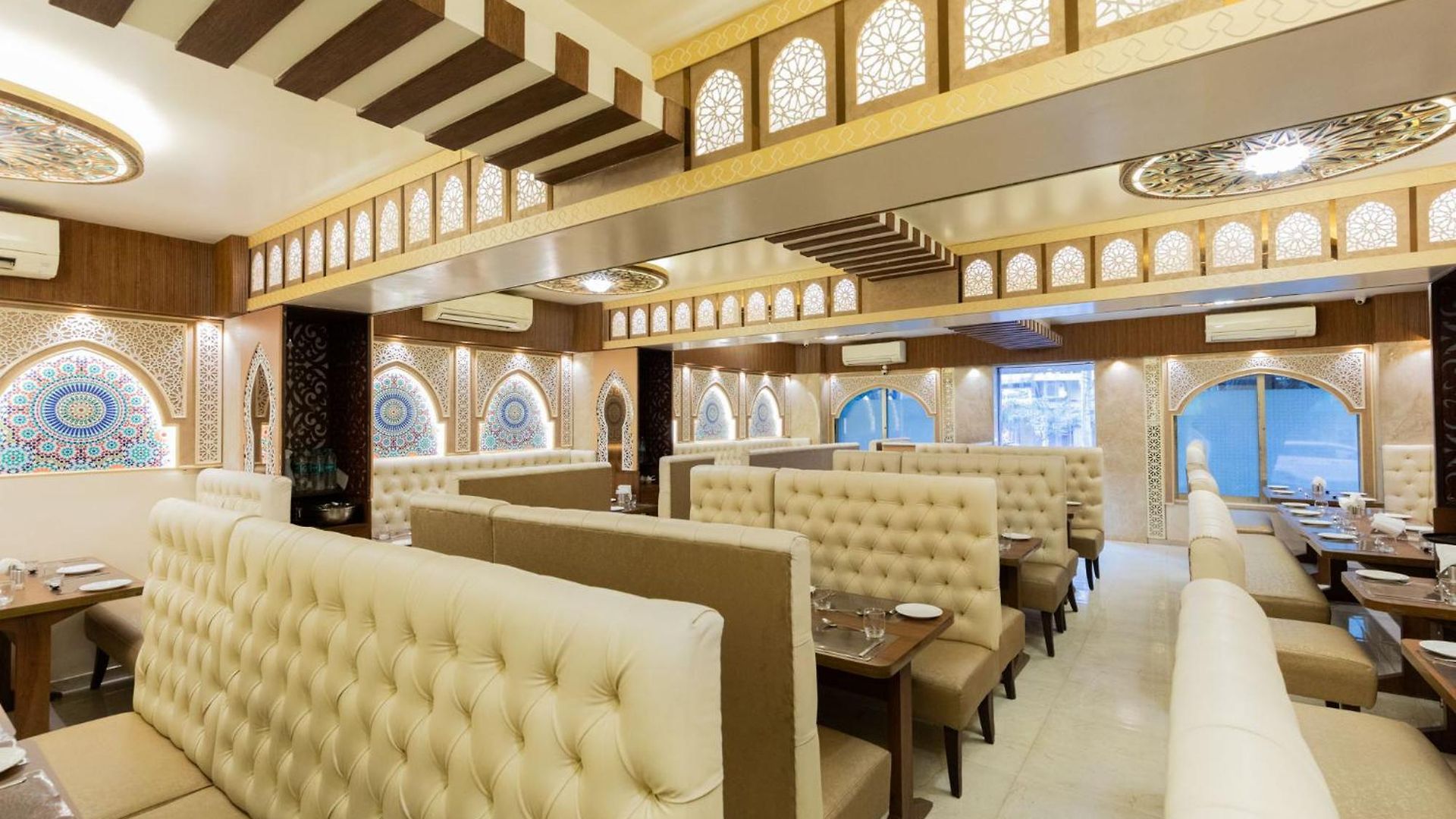 Lords, Hotel