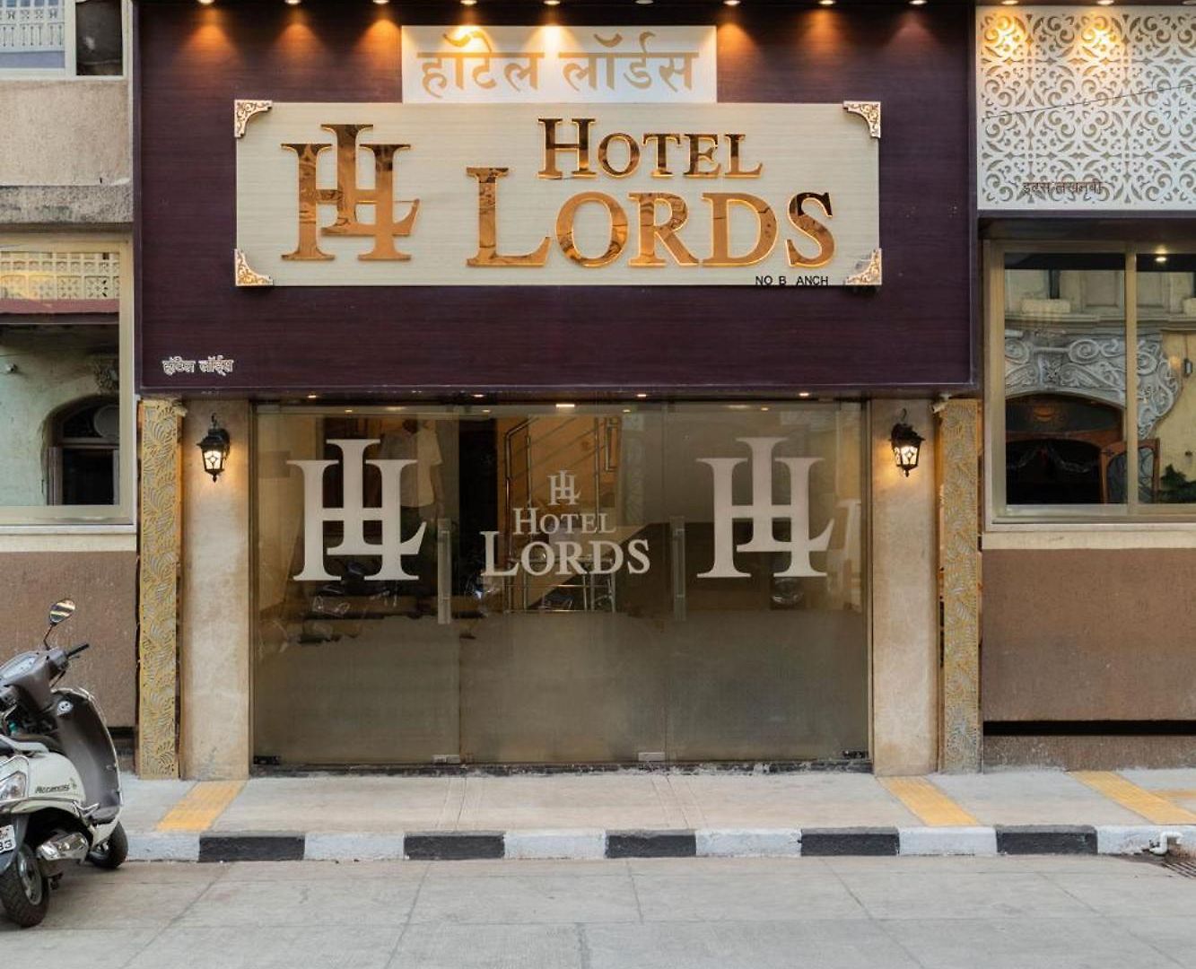Lords, Hotel Mumbai
