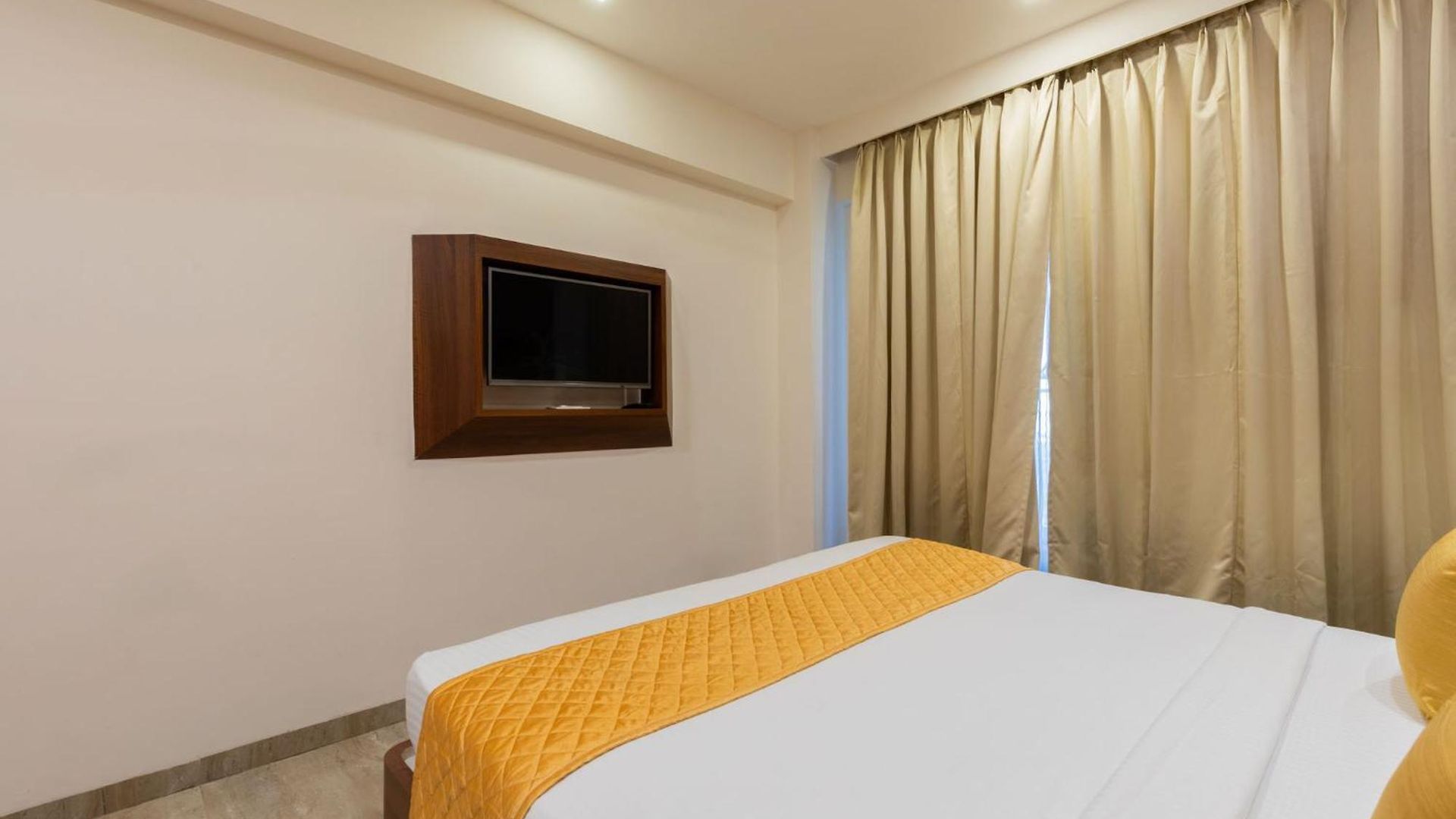 Lords, 3* Mumbai