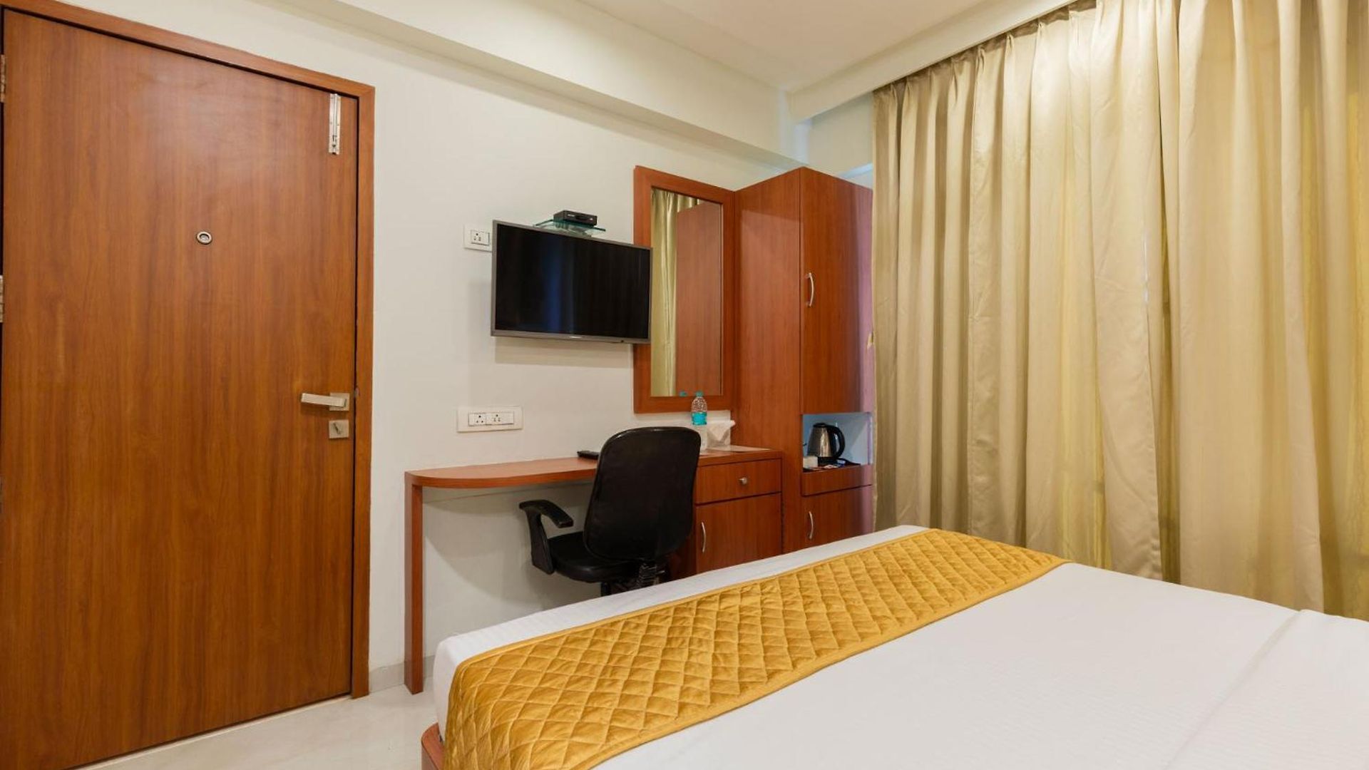 Lords, Hotel 3*
