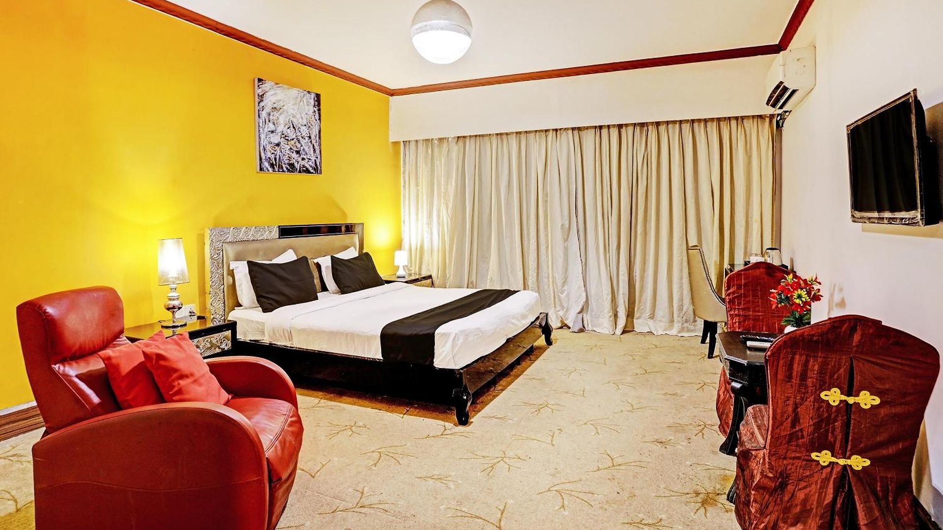 Townhouse Royal Palms - Lily Collection 4* Mumbai