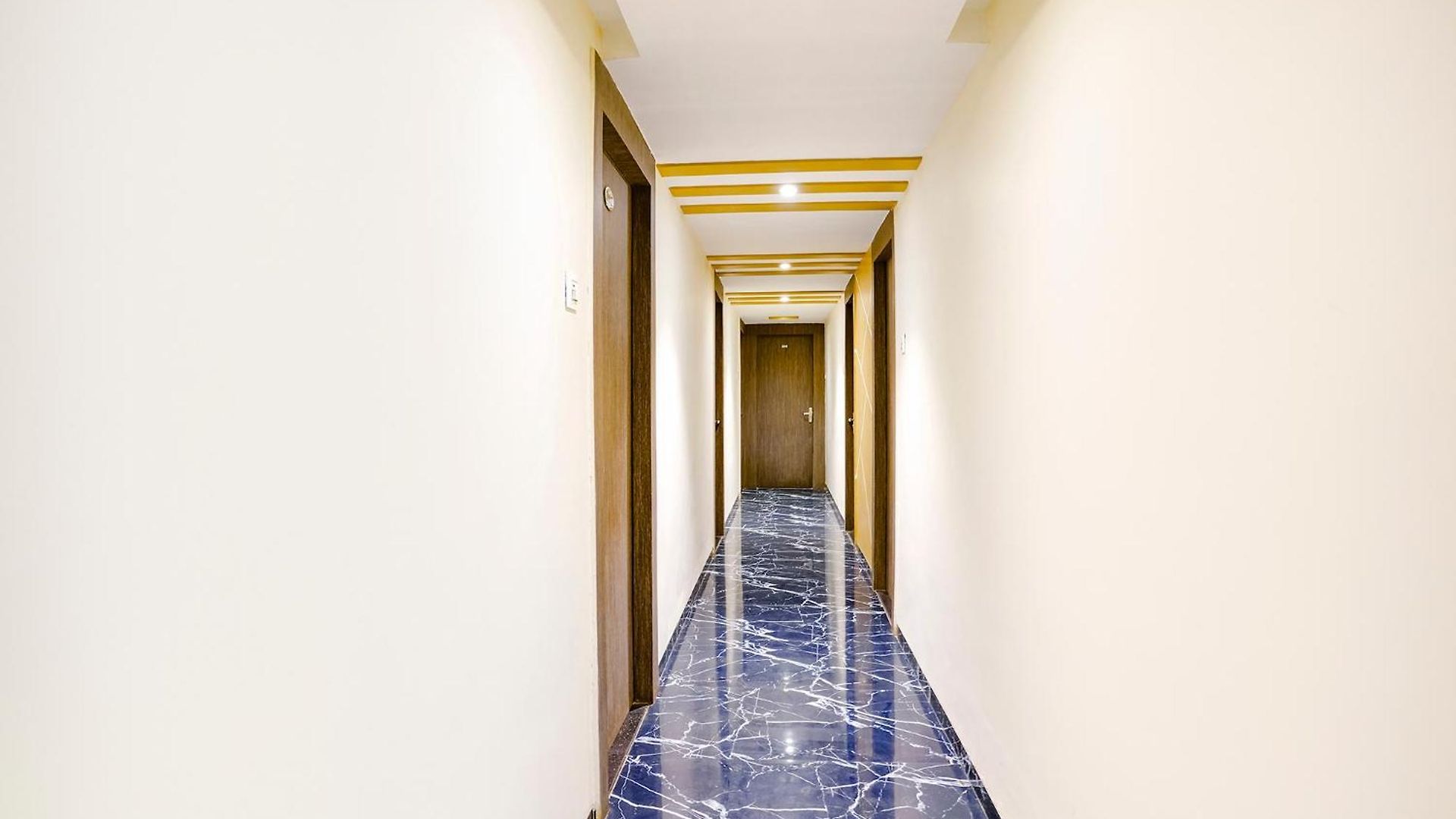 O Shalimar Hotel Mumbai