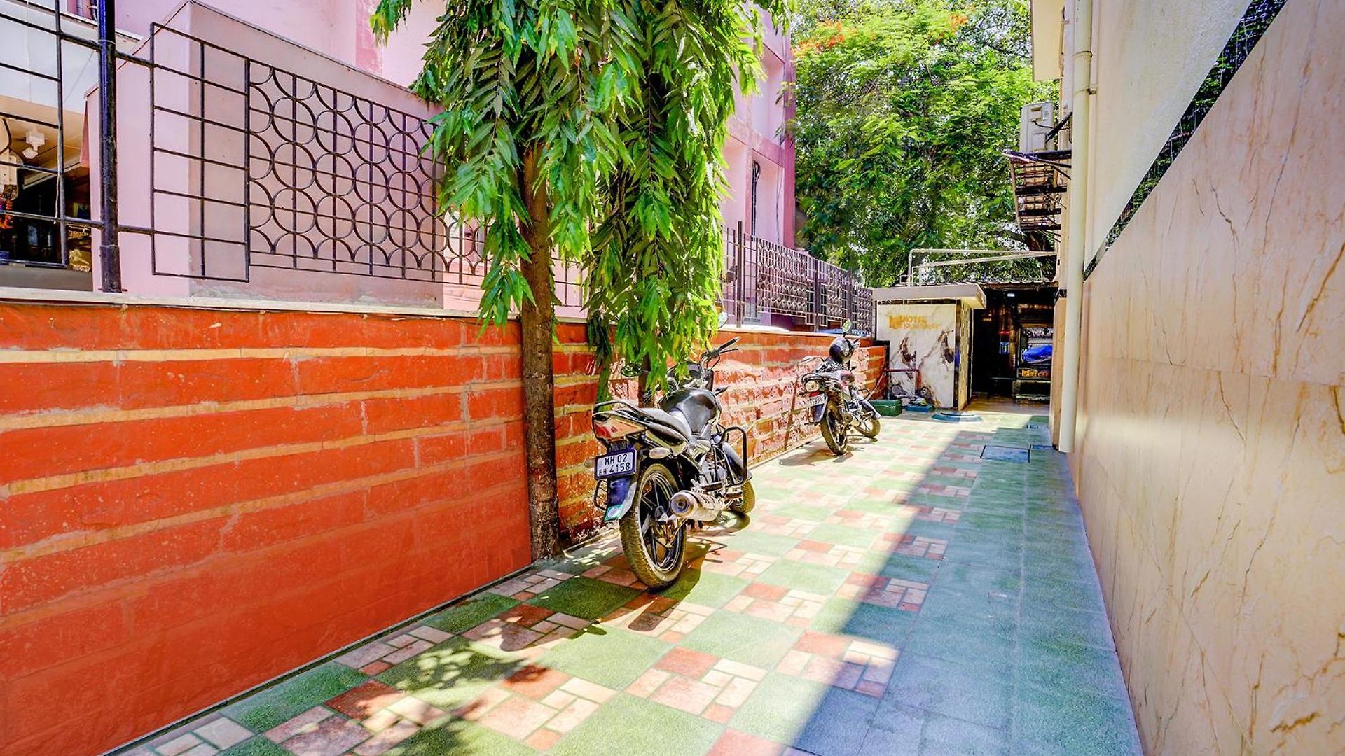 O Shalimar Hotel