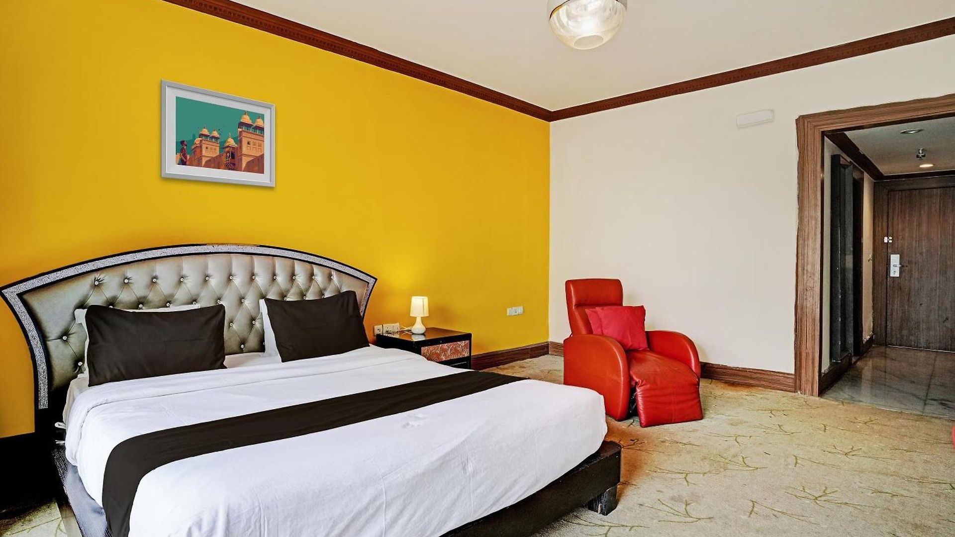 Townhouse Royal Palms - Lily Collection 4* Mumbai