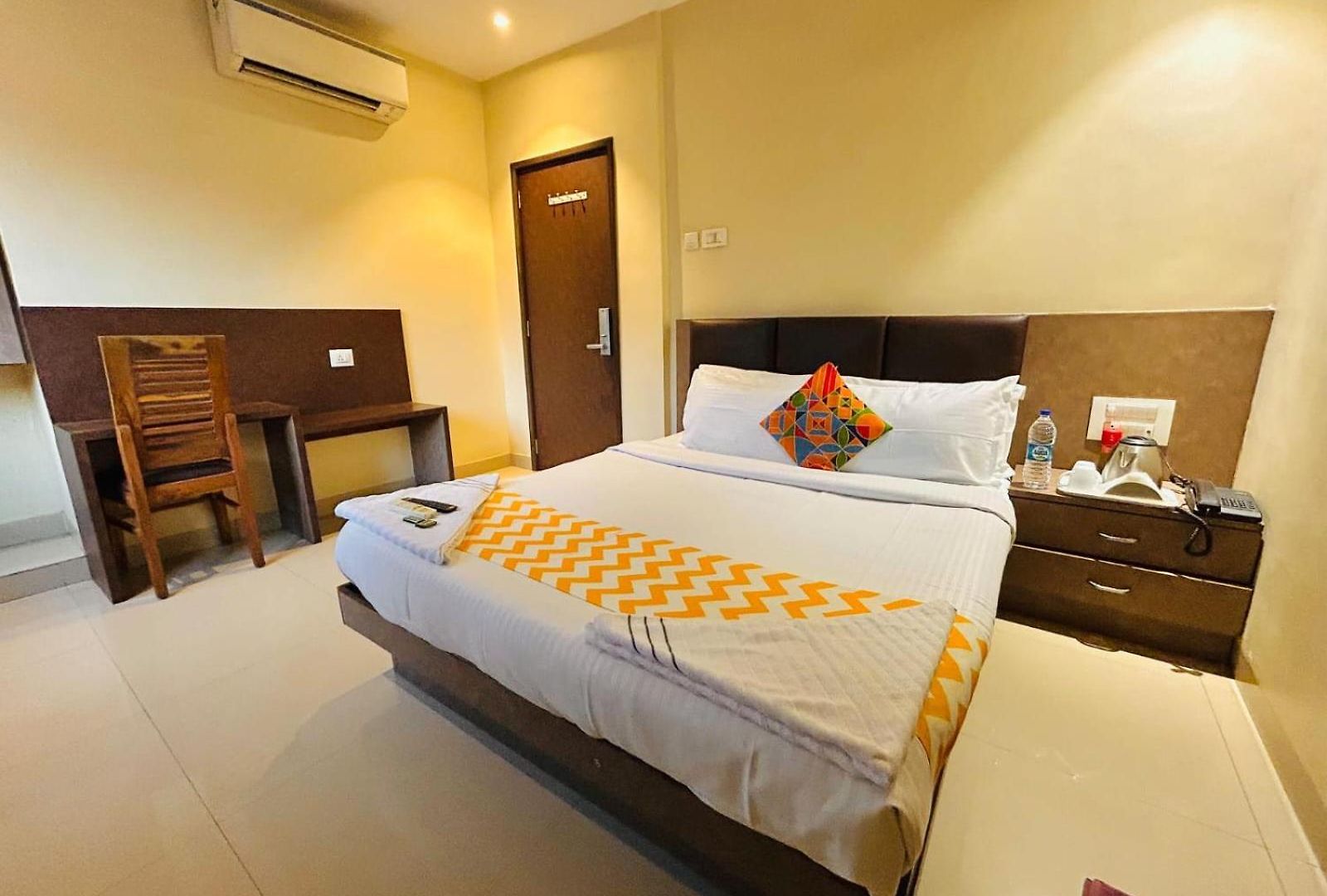West Inn-near International Airport 3*