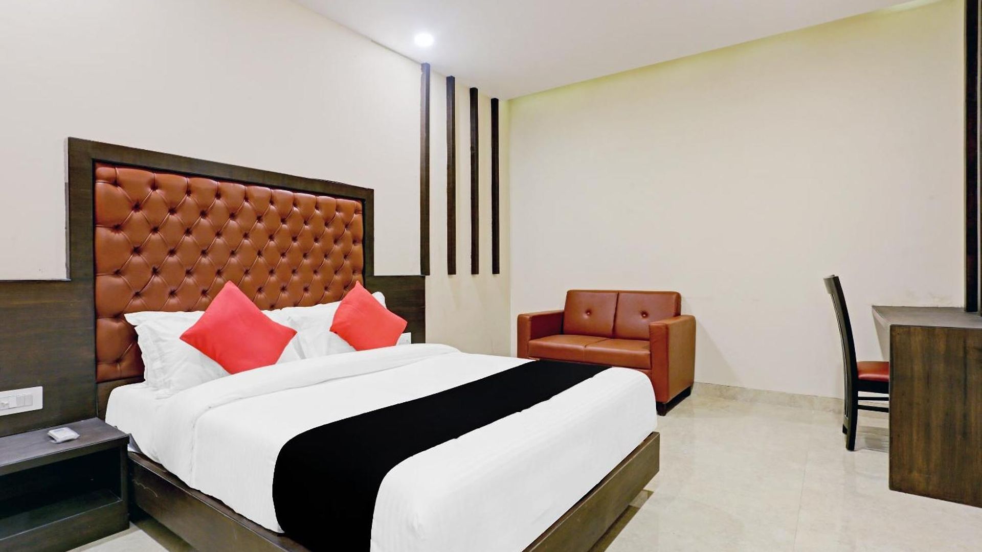 Hotel Collection O Vertigo 3*