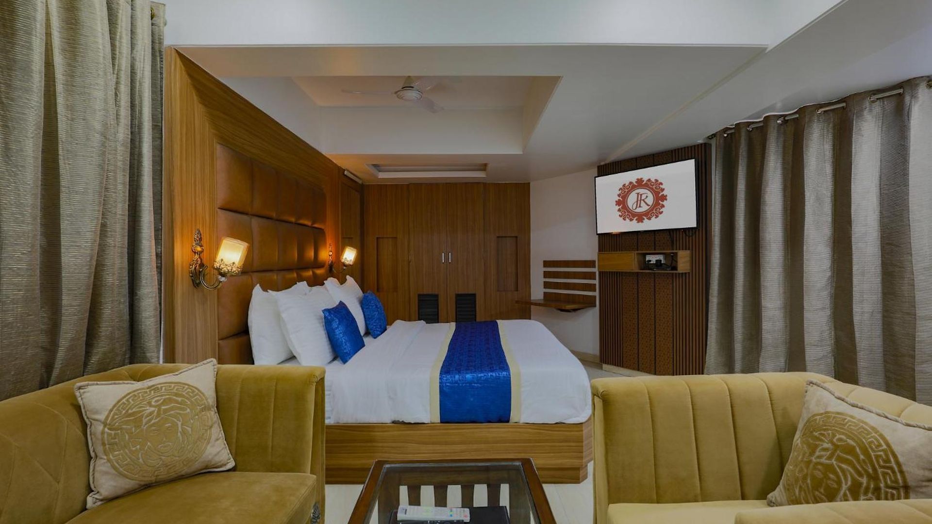 Jk Regency, International Hotel 3*