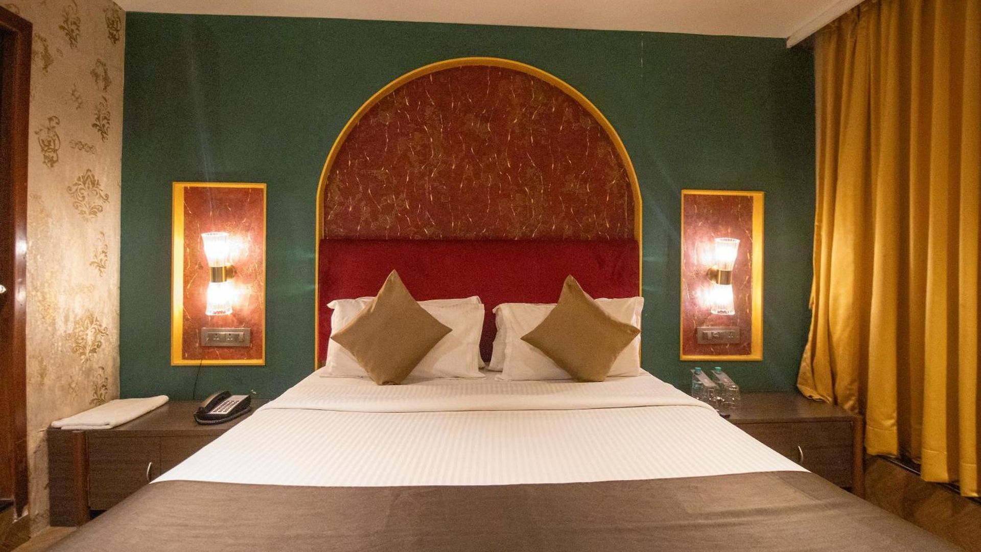 Gulf Mumbai- The Boutique Colaba 4*