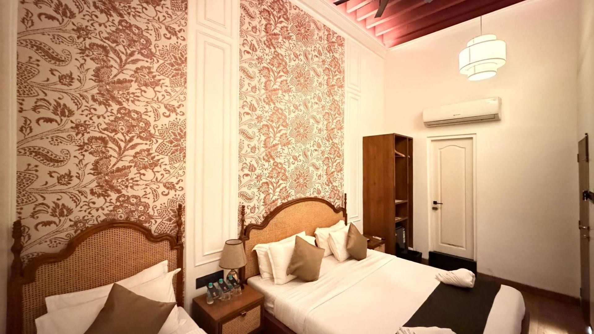 Gulf Mumbai- The Boutique Colaba 4* Mumbai