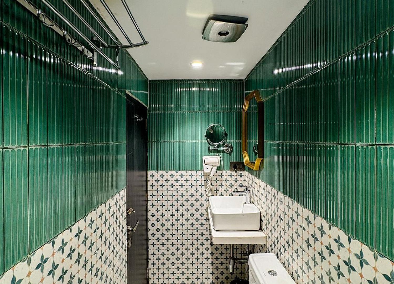 Hotel Gulf Mumbai- The Boutique Colaba