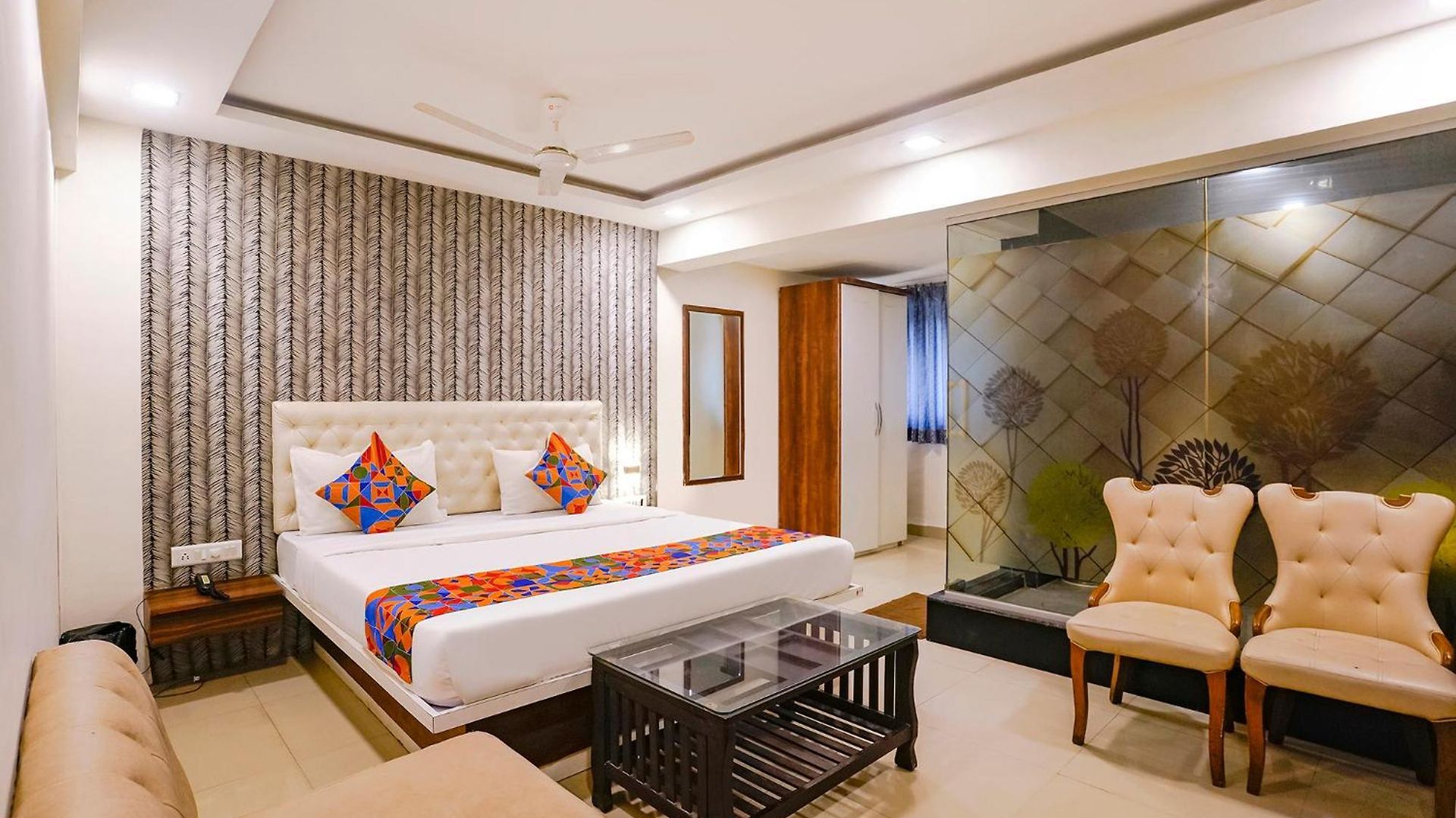 Fabhotel Arsh Executive Hotel