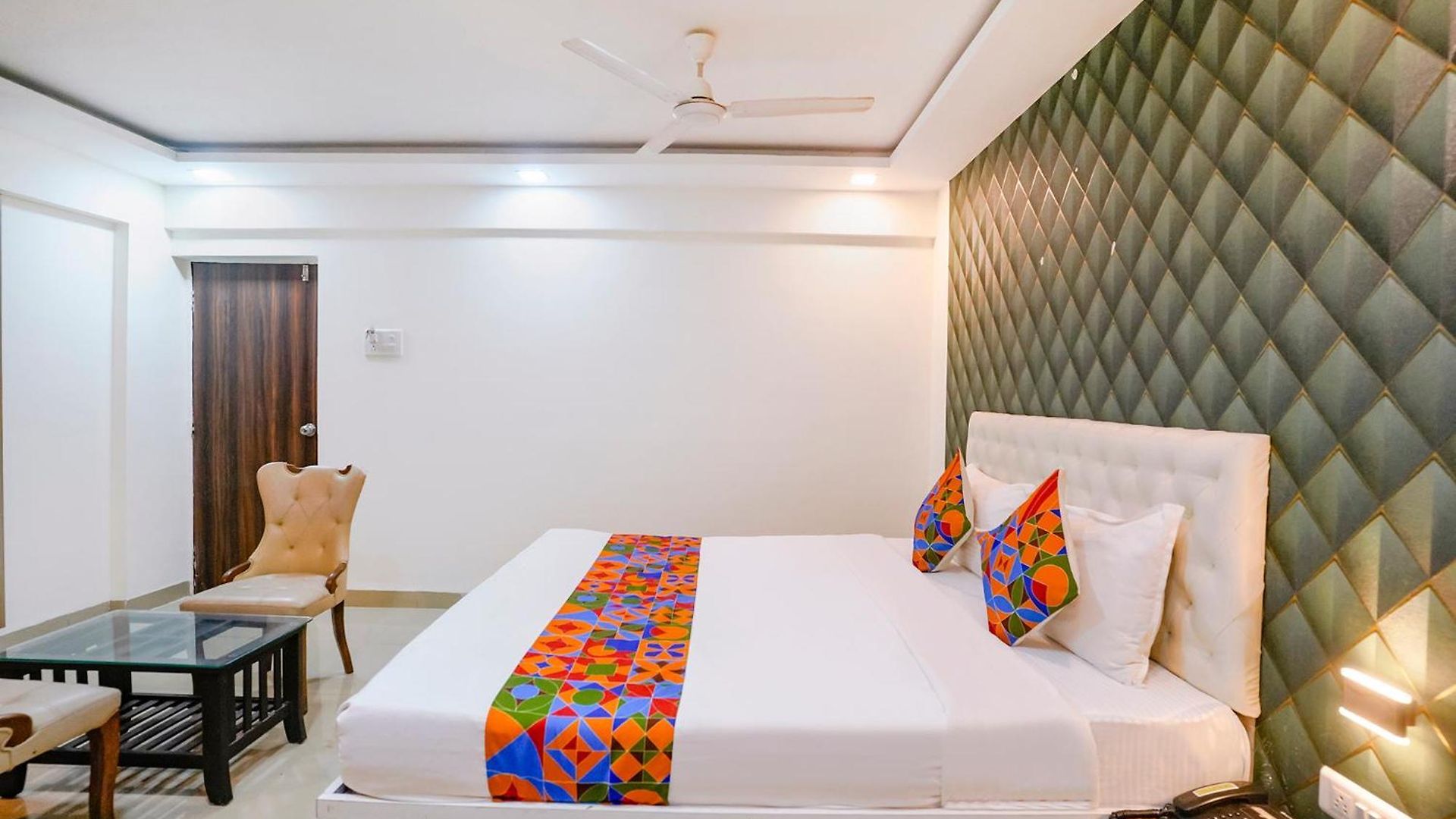 Hotel Fabhotel Arsh Executive Mumbai