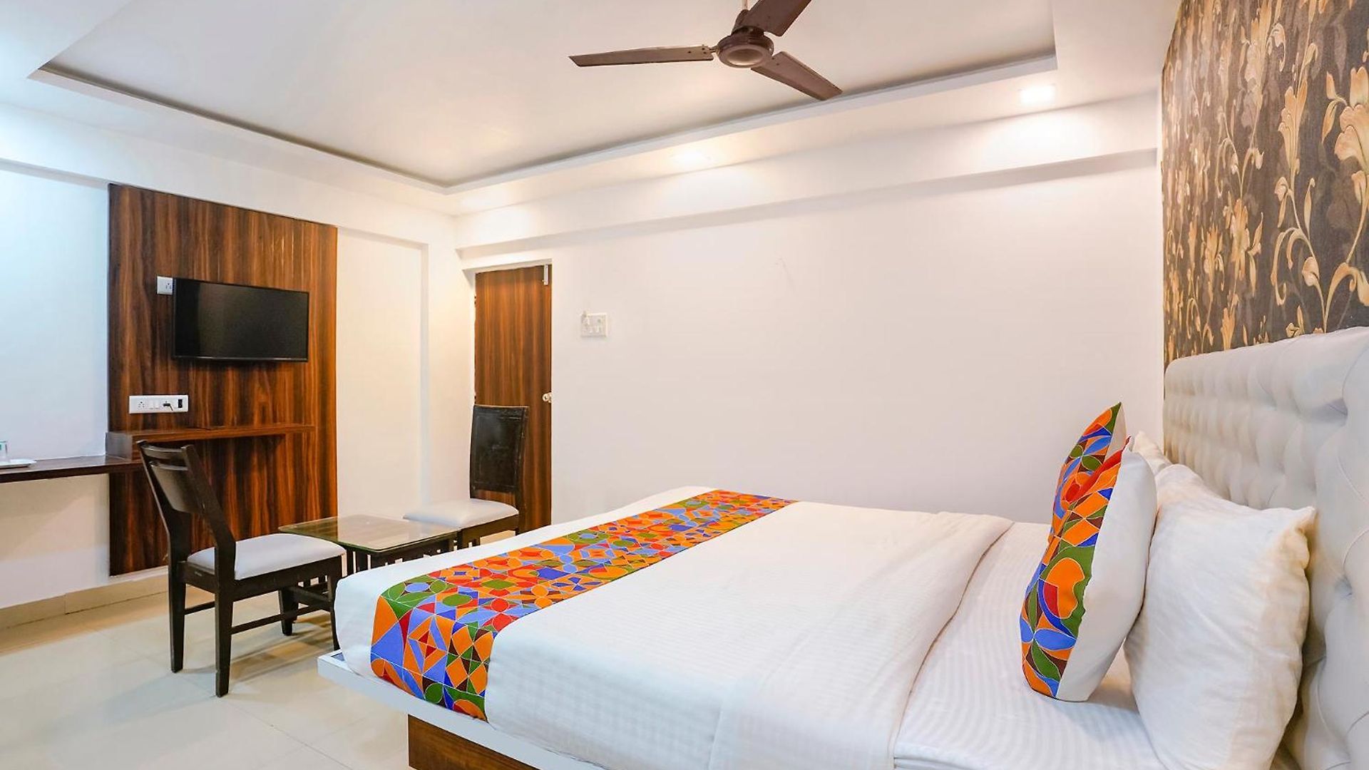 Hotel Fabhotel Arsh Executive Mumbai