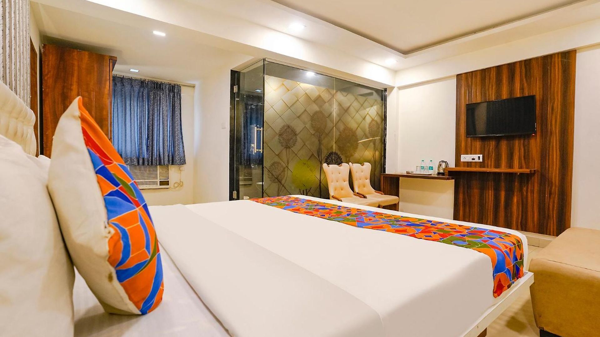 Fabhotel Arsh Executive Hotel