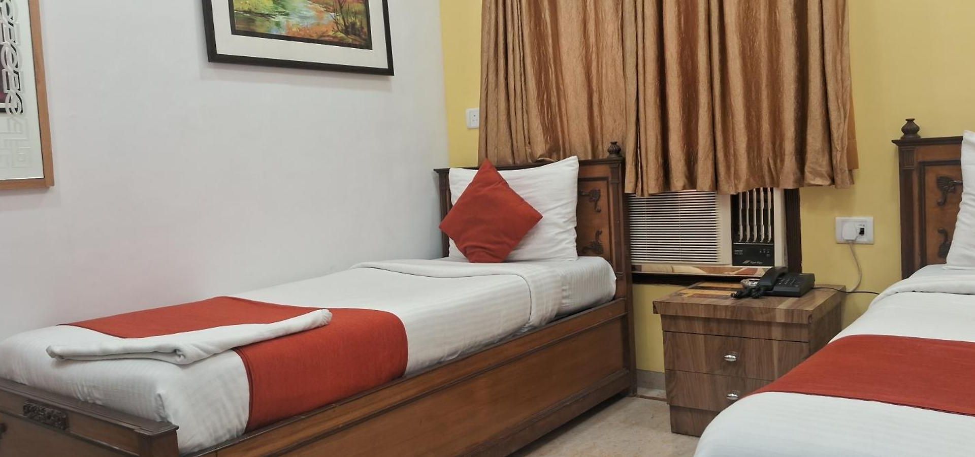 Hotel Shine Hospitality Palace Mumbai