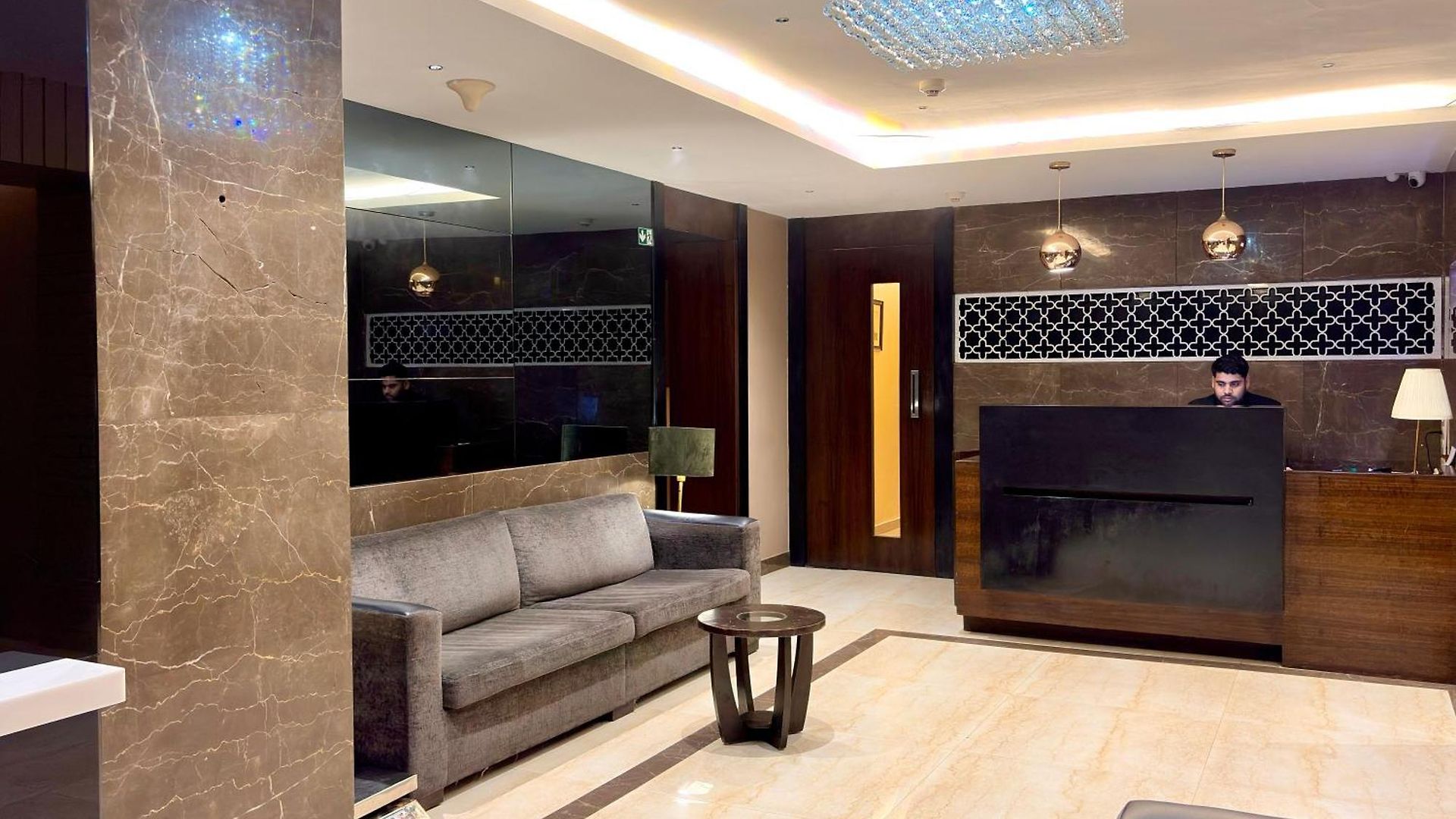 The Majlis - Colaba Hotel
