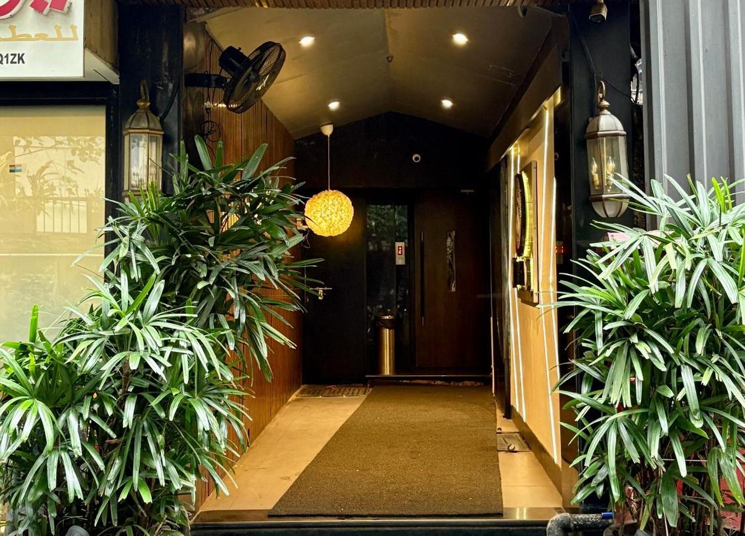 The Majlis - Colaba Mumbai