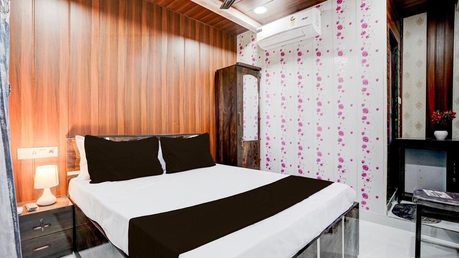 O Amma Bhau Residency Hotel