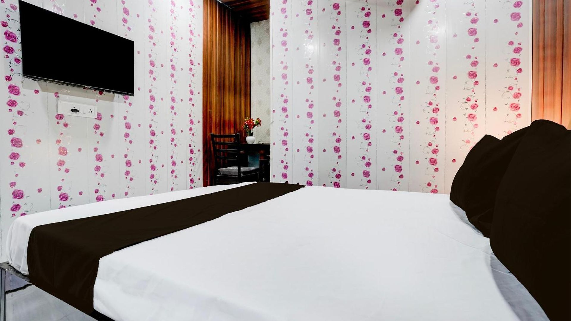 O Amma Bhau Residency 4*