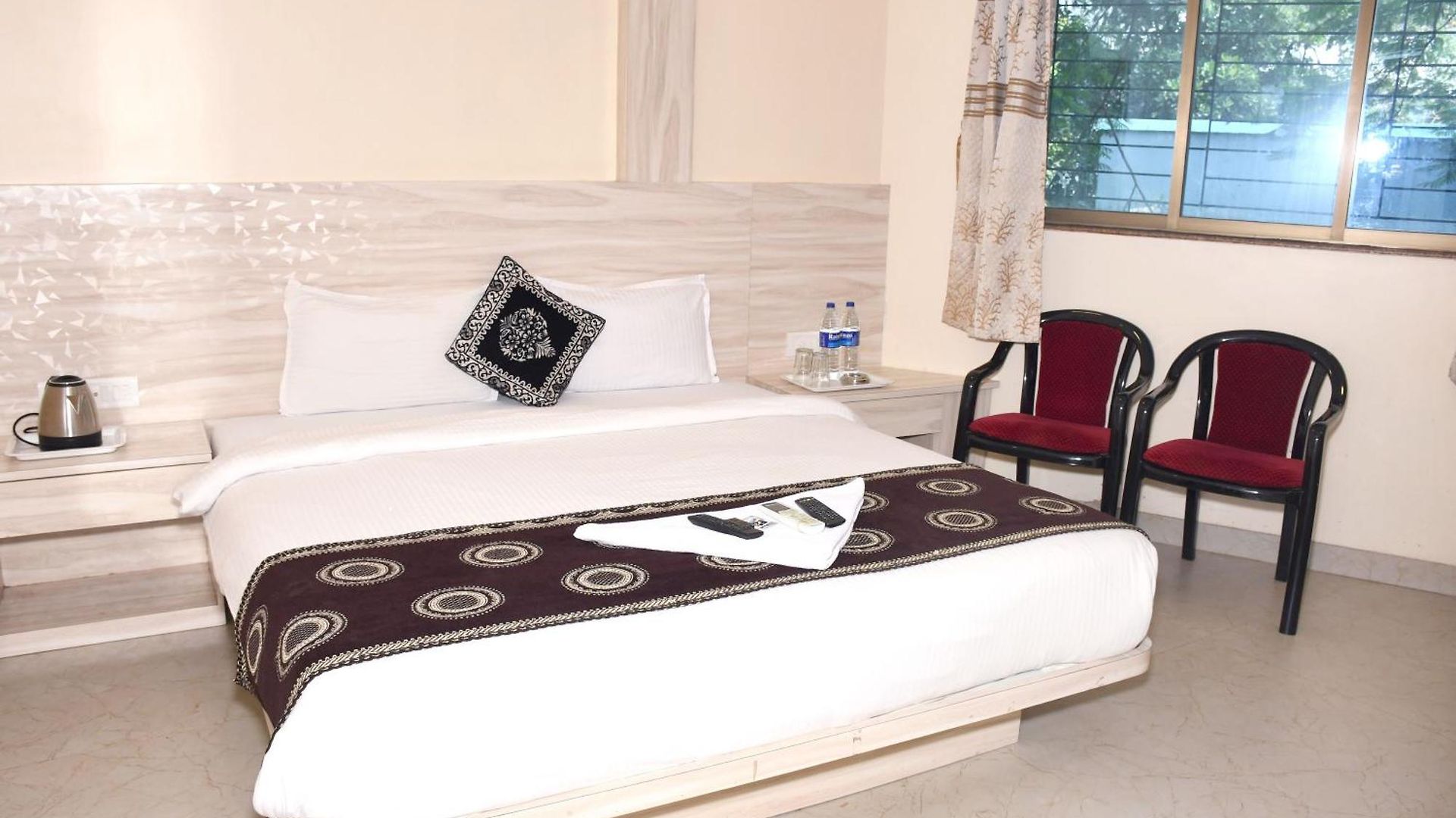The Kiwwi 3* Mumbai