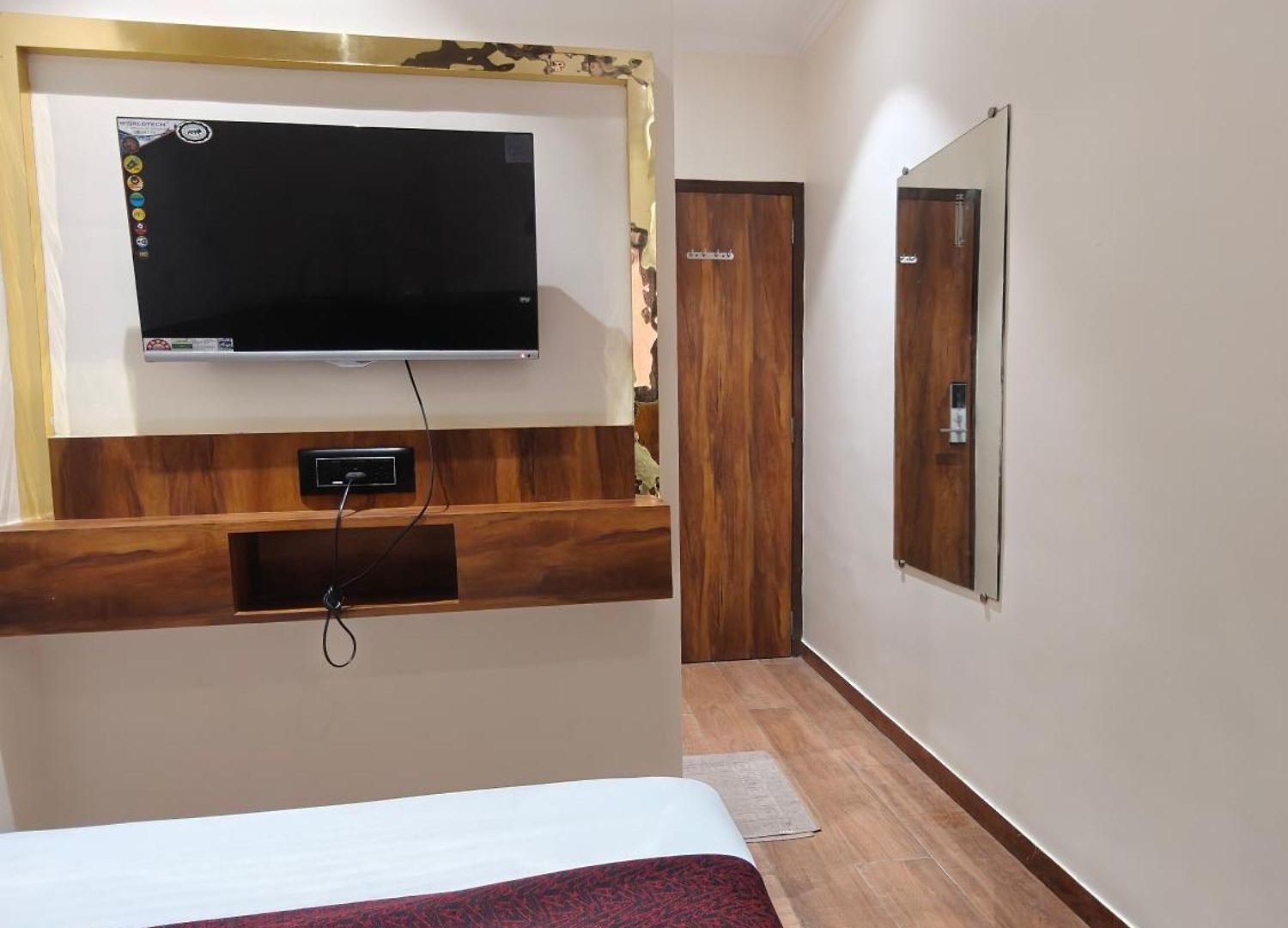 Sai Palace- Near Tata Memorial Hospital 3*