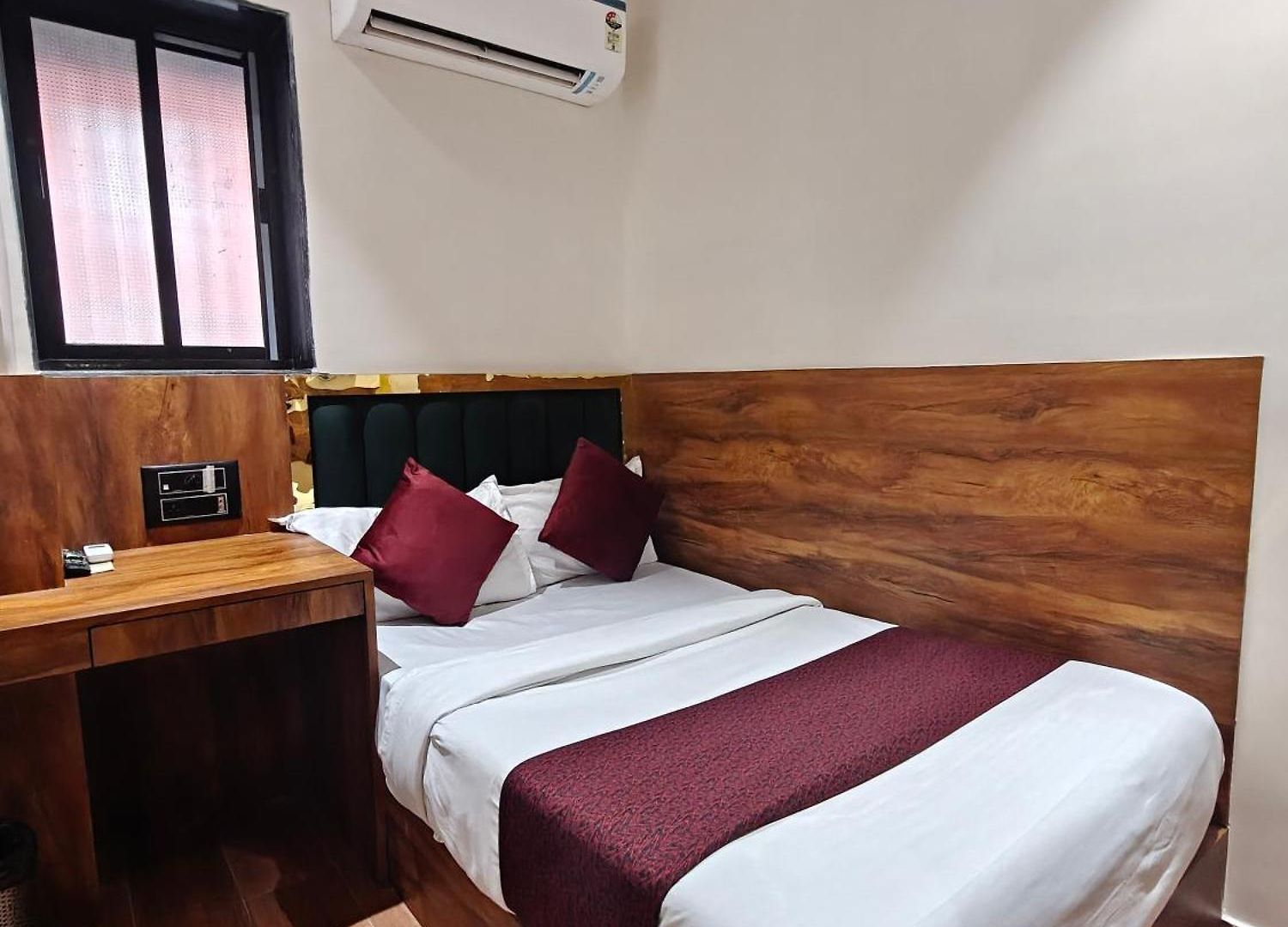 Sai Palace- Near Tata Memorial Hospital Hotel