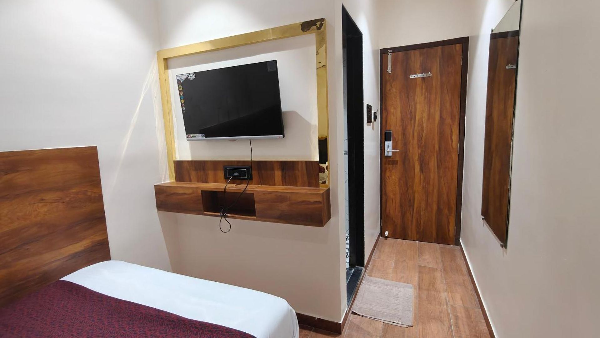 Hotel Sai Palace- Near Tata Memorial Hospital Mumbai