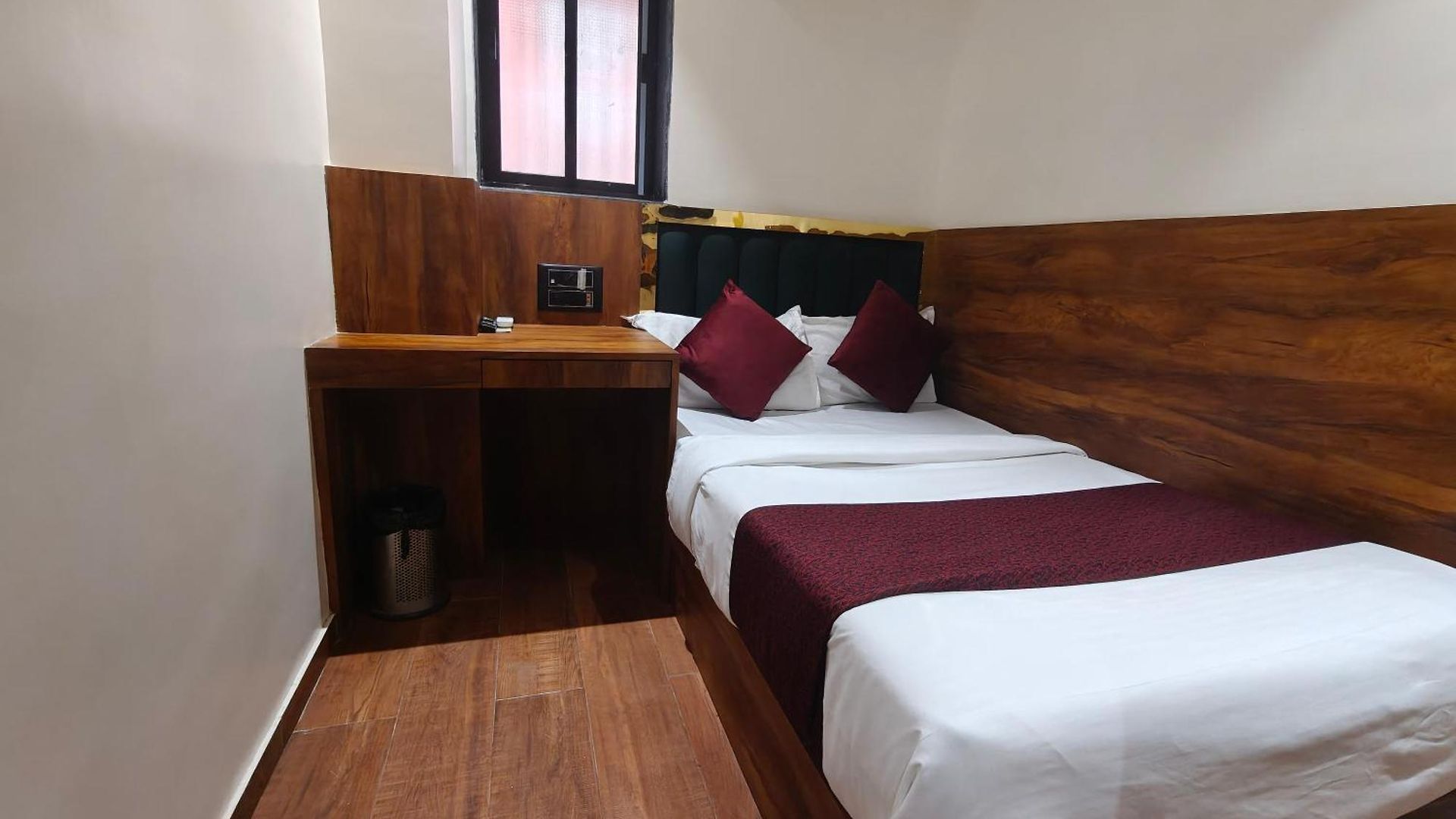 Sai Palace- Near Tata Memorial Hospital 3*
