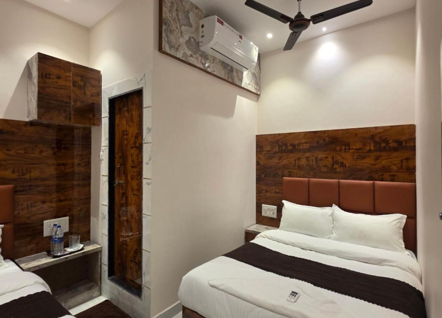 Powai Palace 3*