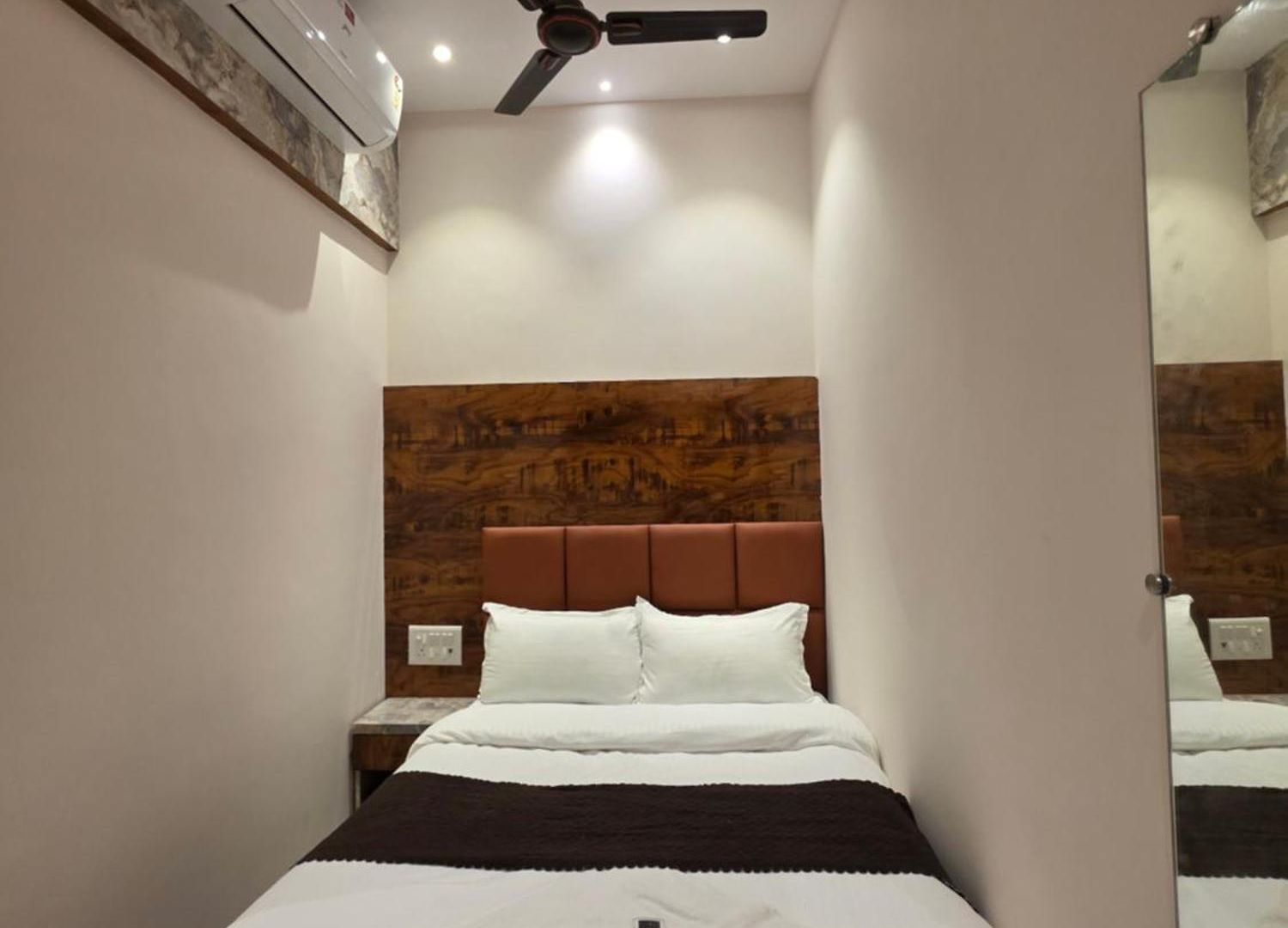 Powai Palace Hotel 3*