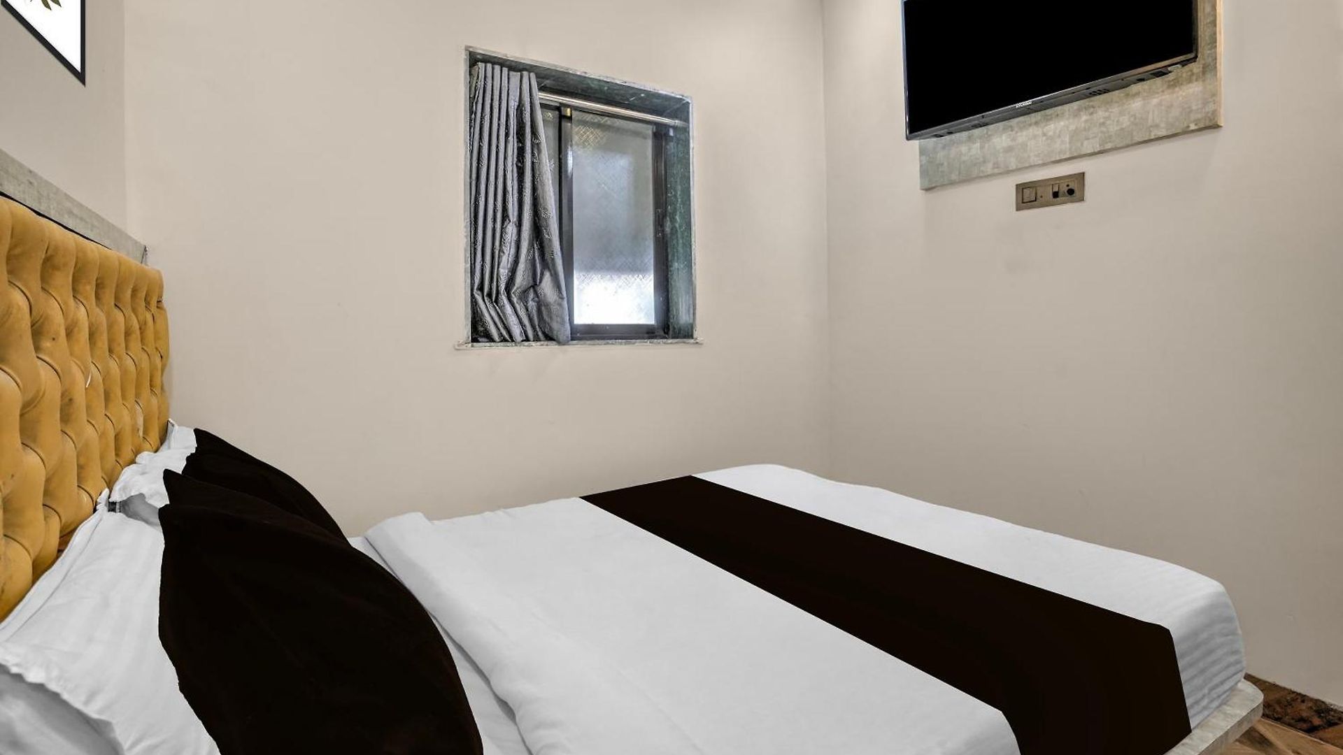 Hotel Collection O Bkc Kurla Formerly Pride Mumbai