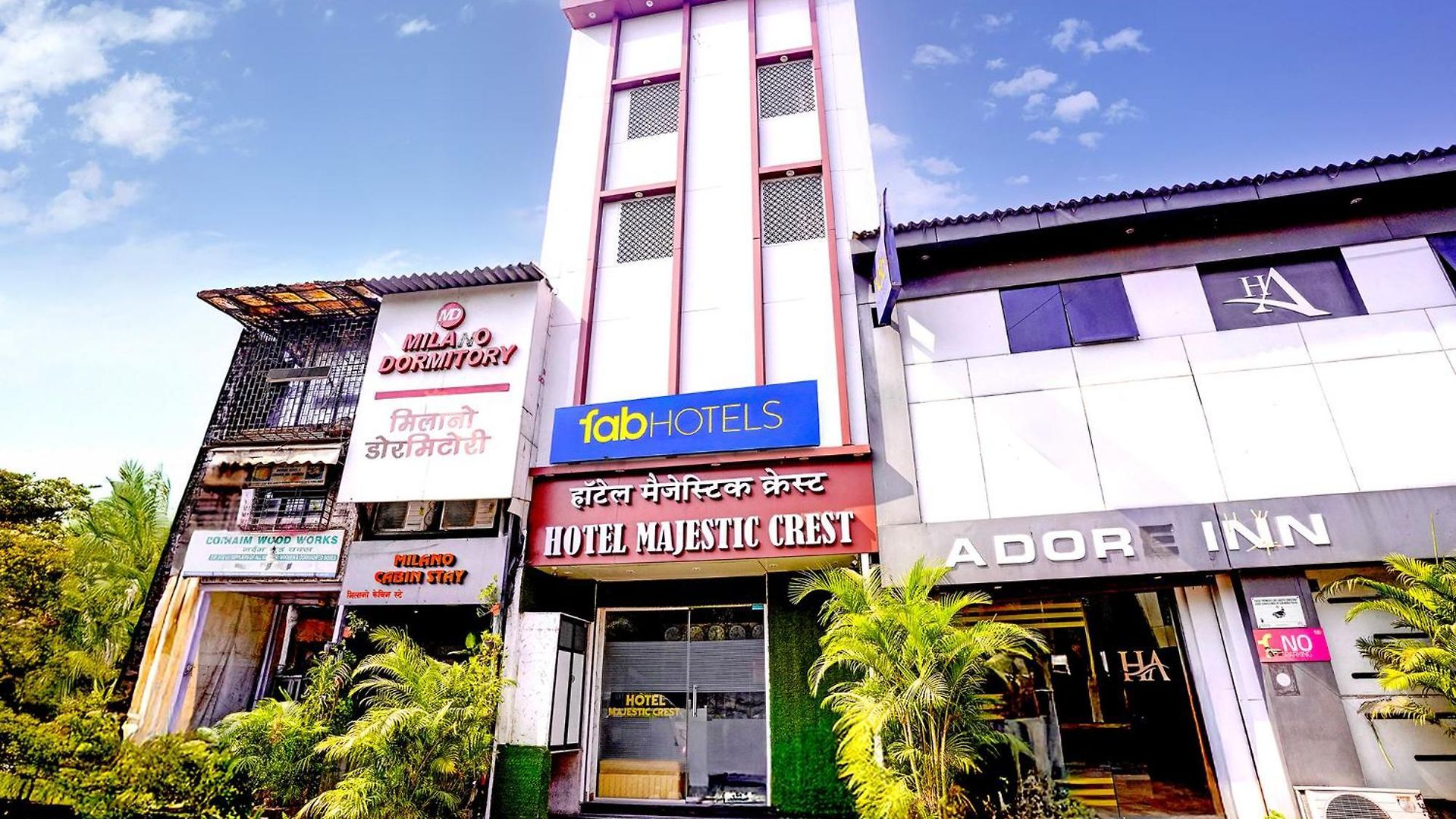 Hotel Fabhotel Majestic Crest