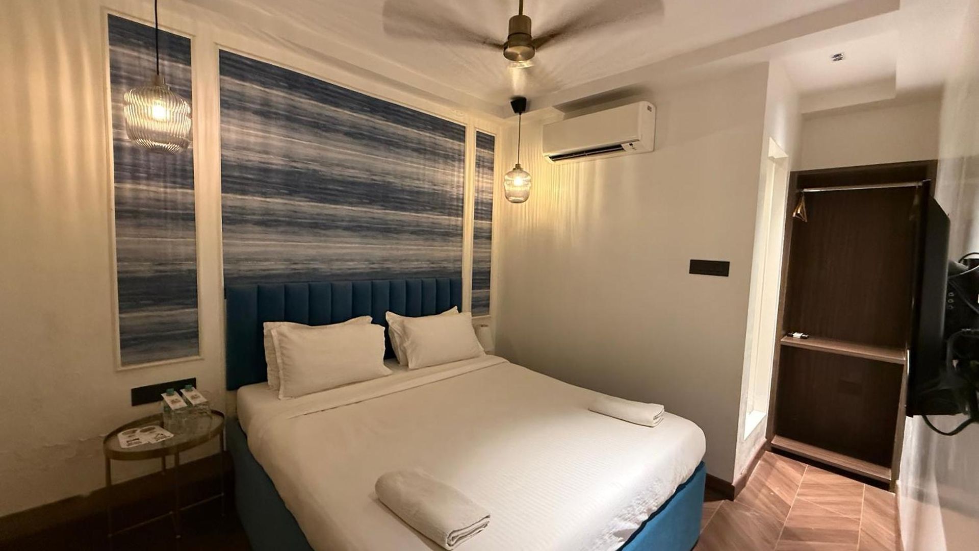 Palm Breeze - Colaba Hotel 3*