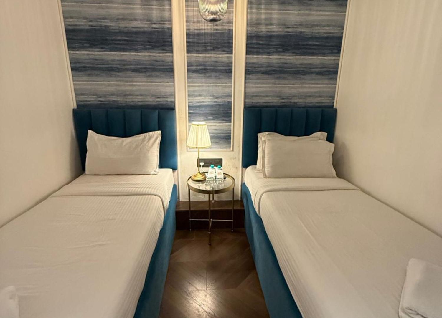 Hotel Palm Breeze - Colaba 3*