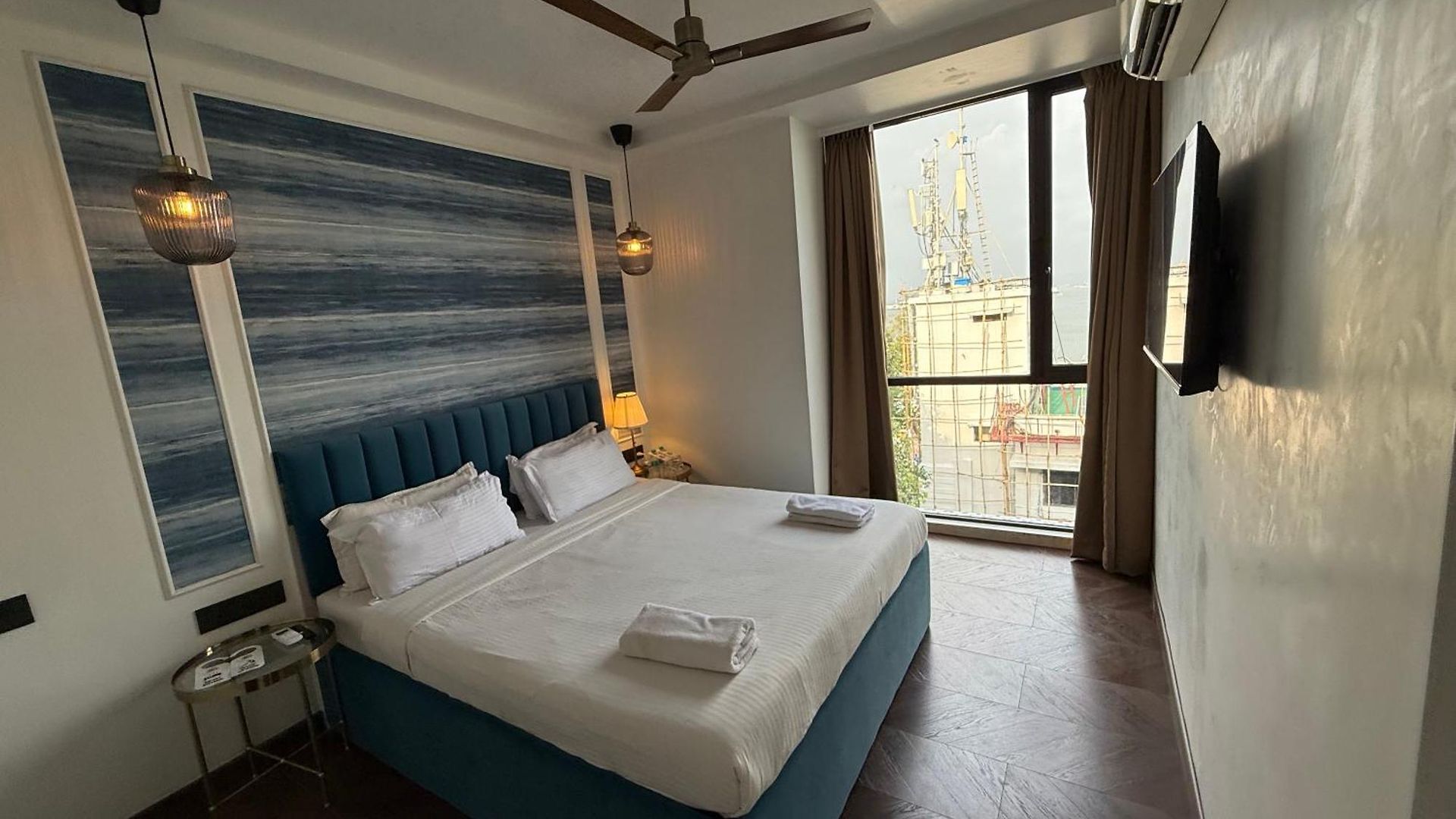 Palm Breeze - Colaba Mumbai