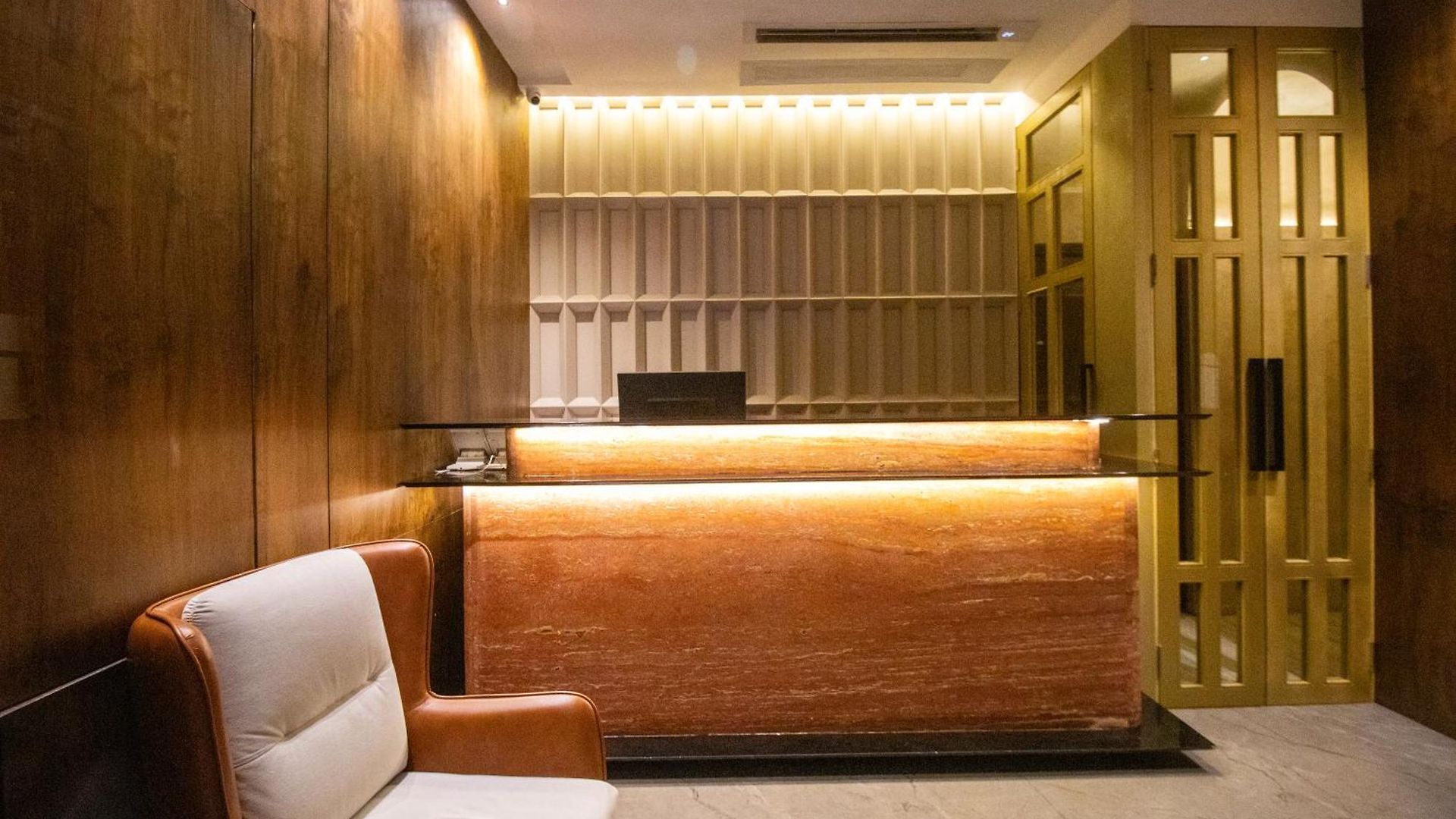 White Pearl - Colaba 3* Mumbai