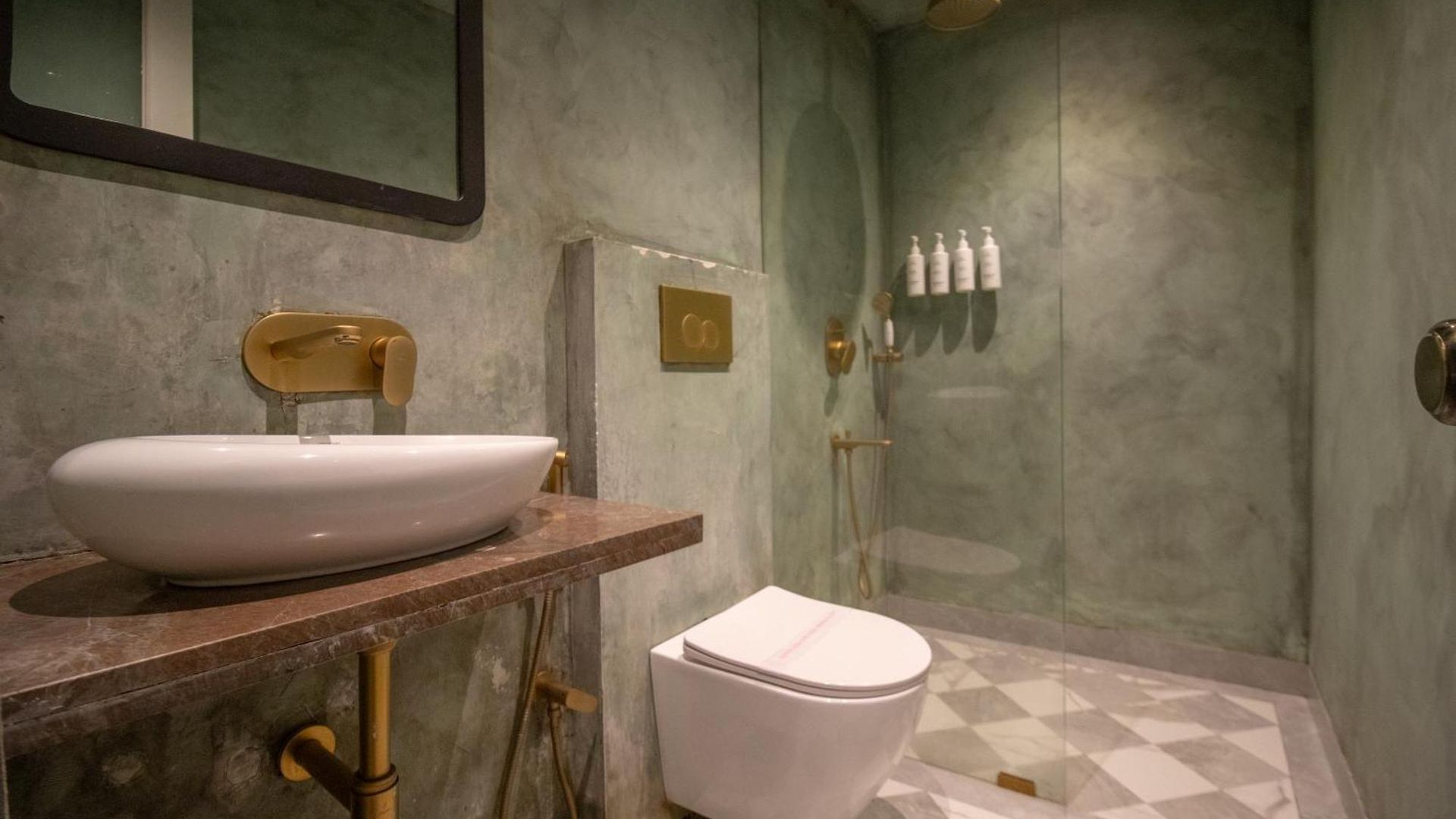 Hotel White Pearl - Colaba Mumbai