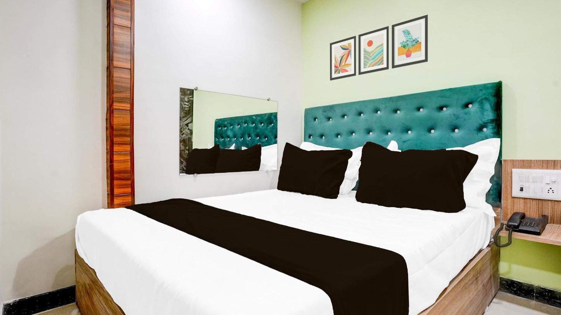 Hotel Via Palace