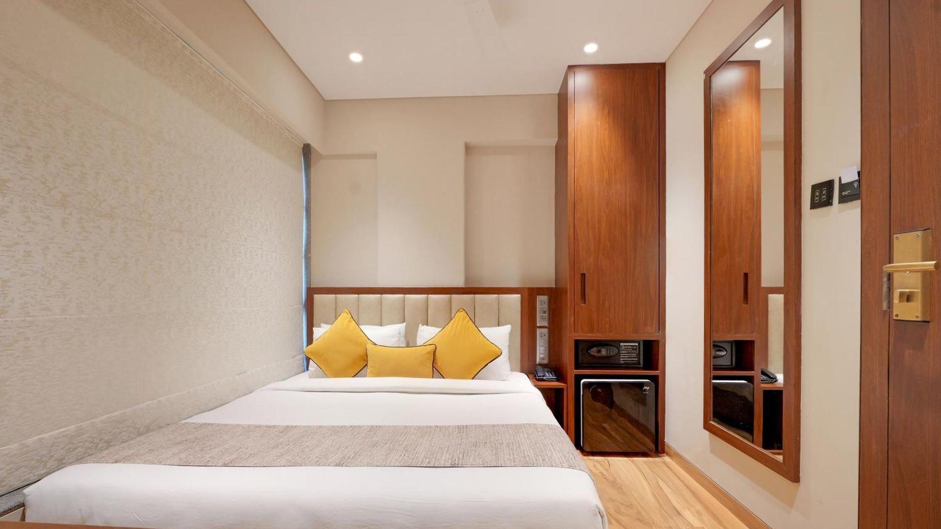 Flexi Residency International Airport 3*