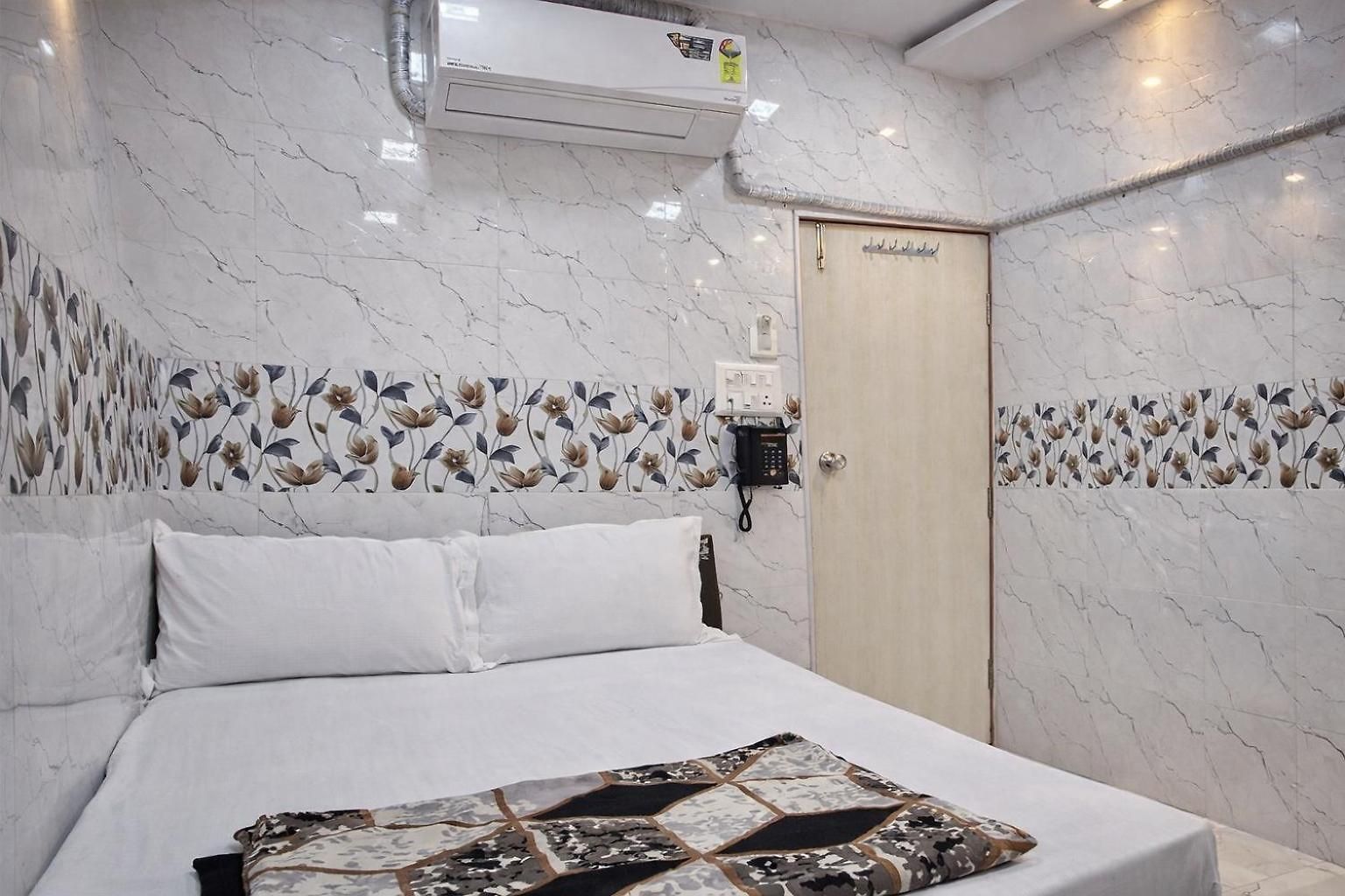 Relax Kurla Mumbai