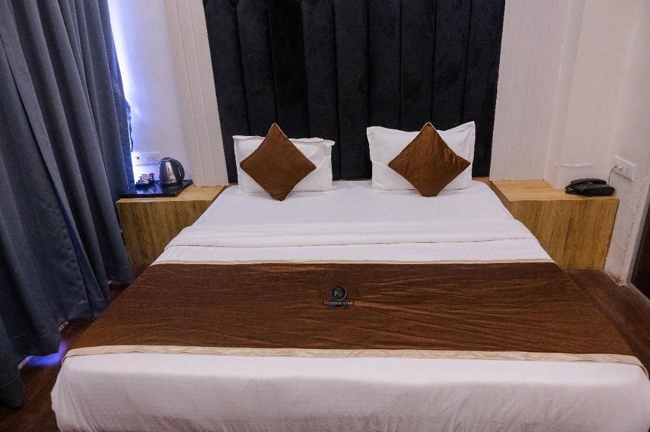 Hotel Collection O Parle Formerly Freedom Star 3*