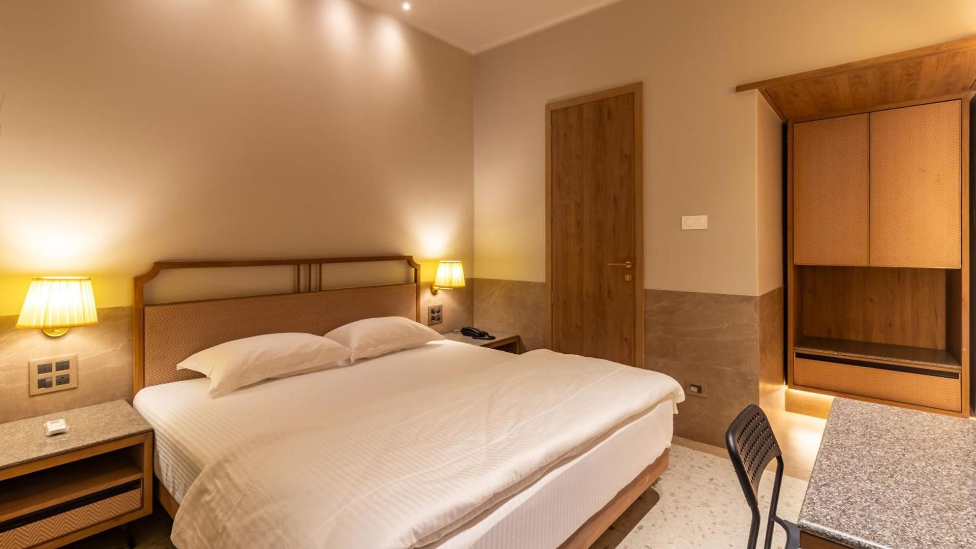 Hotel Reay Road Residency 2*